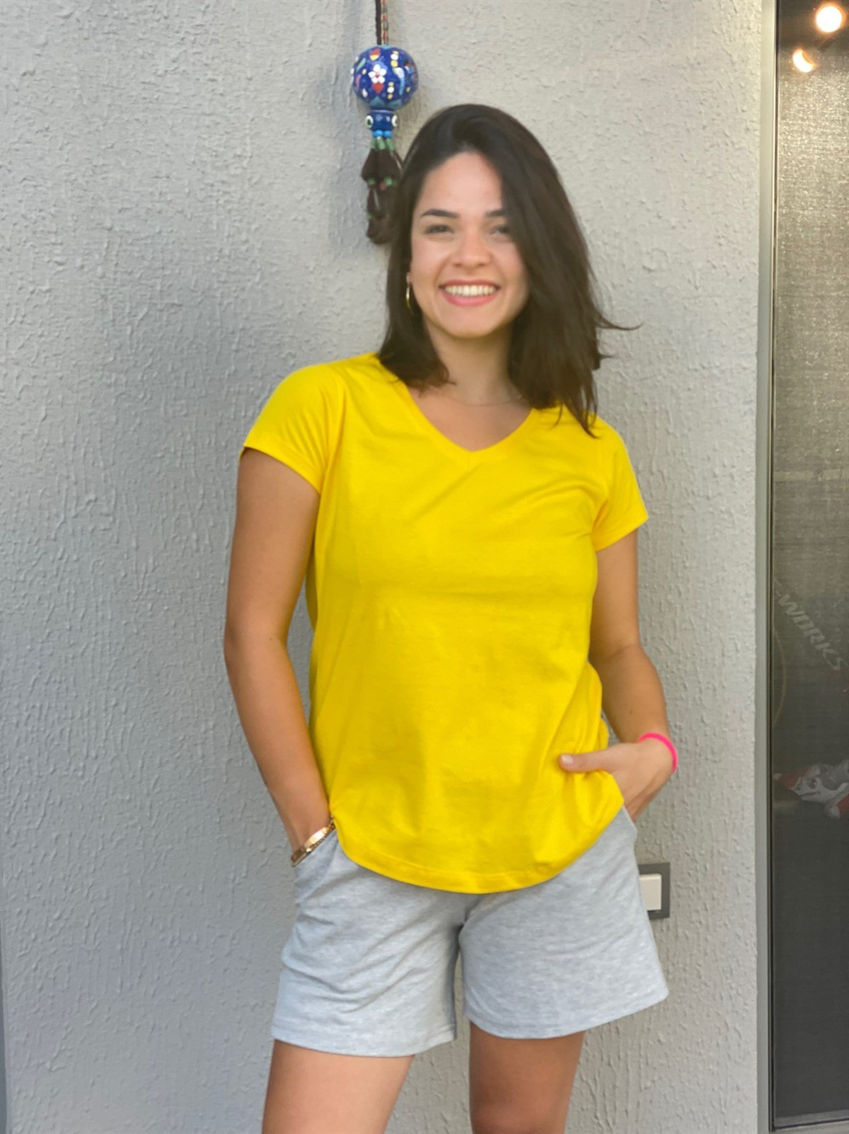 V Yaka Basic T-shirt