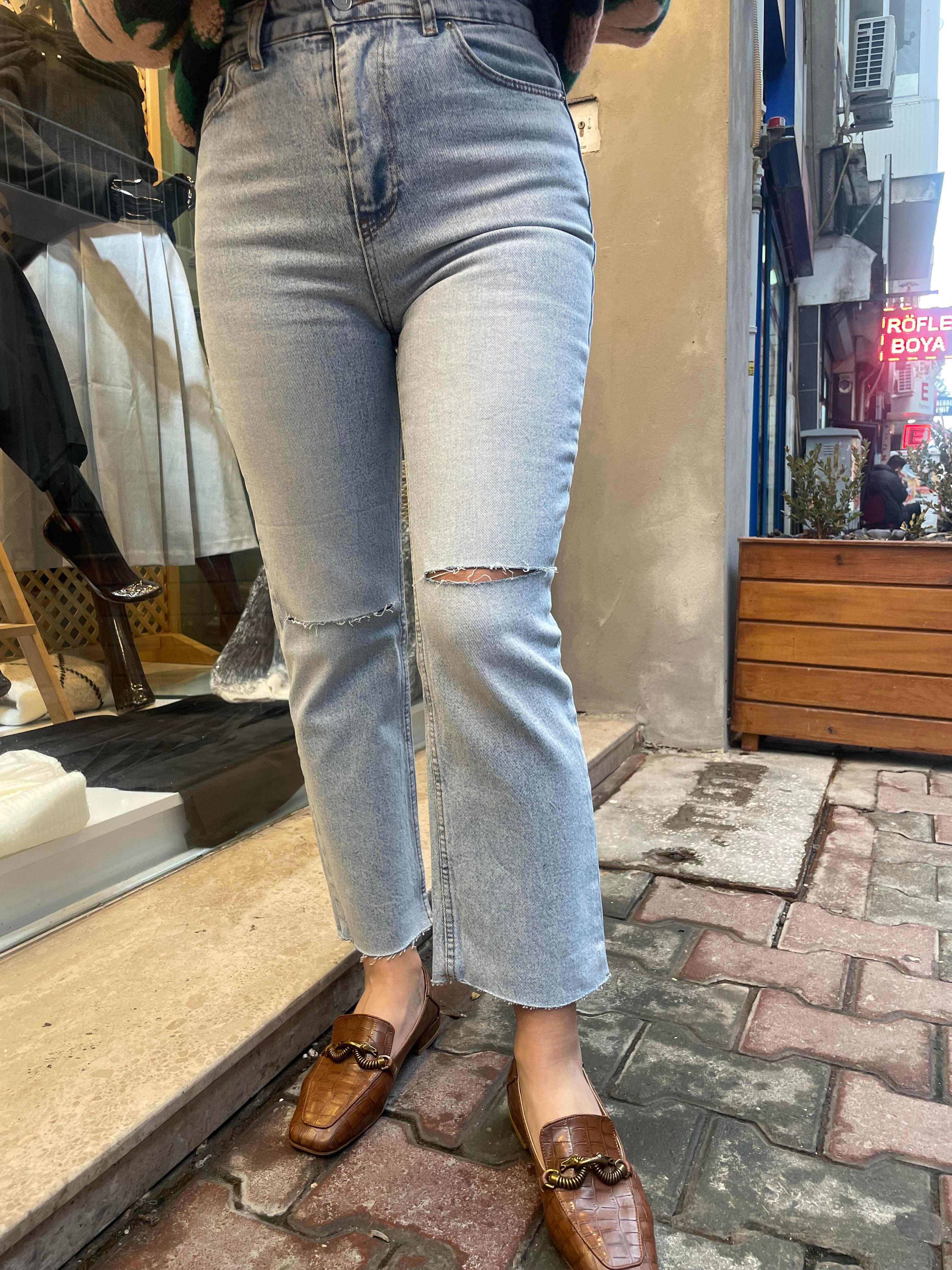 Zara Dizi Kesik Jean