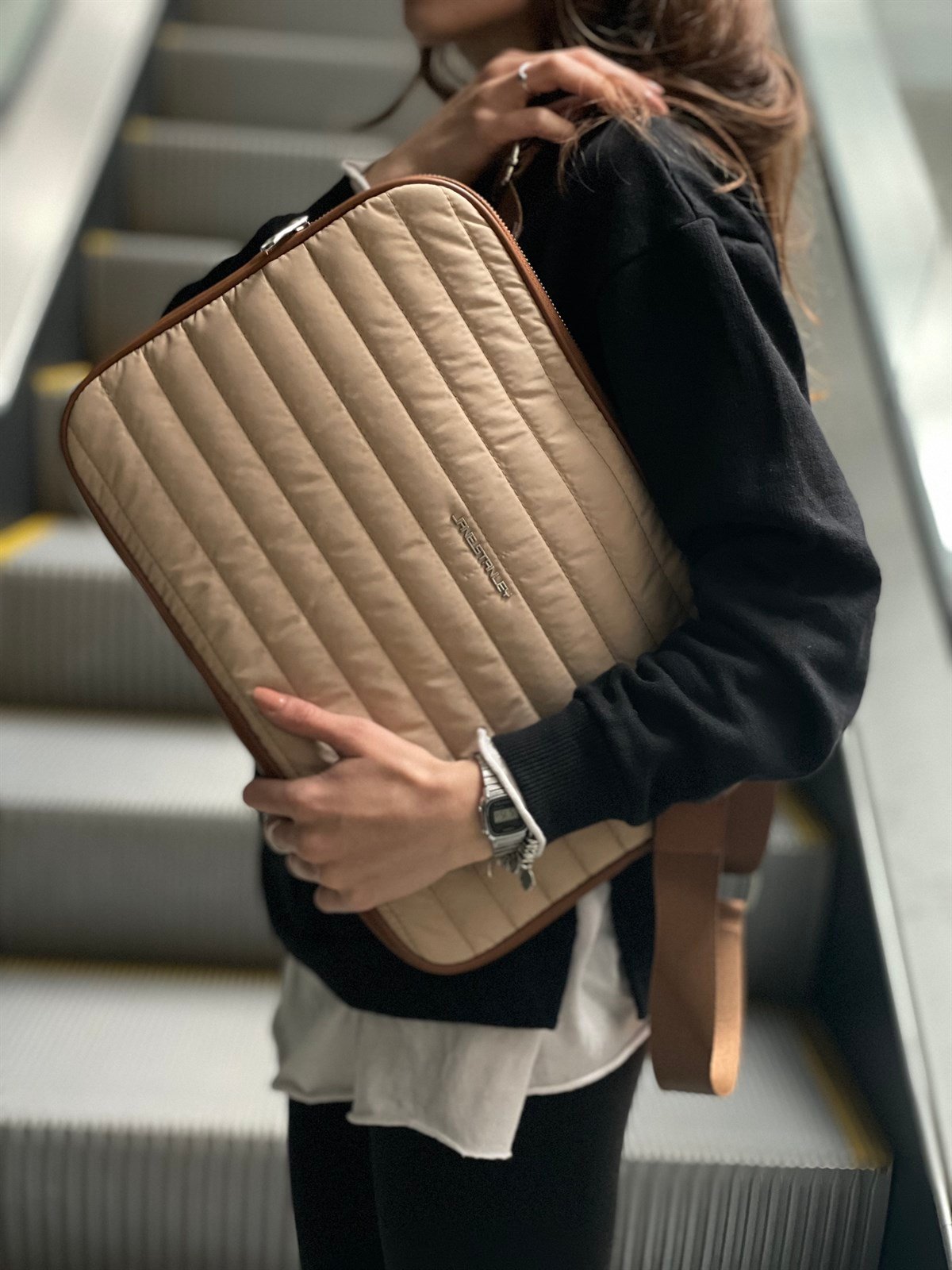 Husk Laptop Kılıfı (Laptop Çantası)