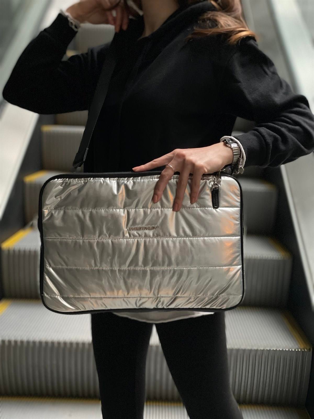 Husk Laptop Kılıfı (Laptop Çantası)