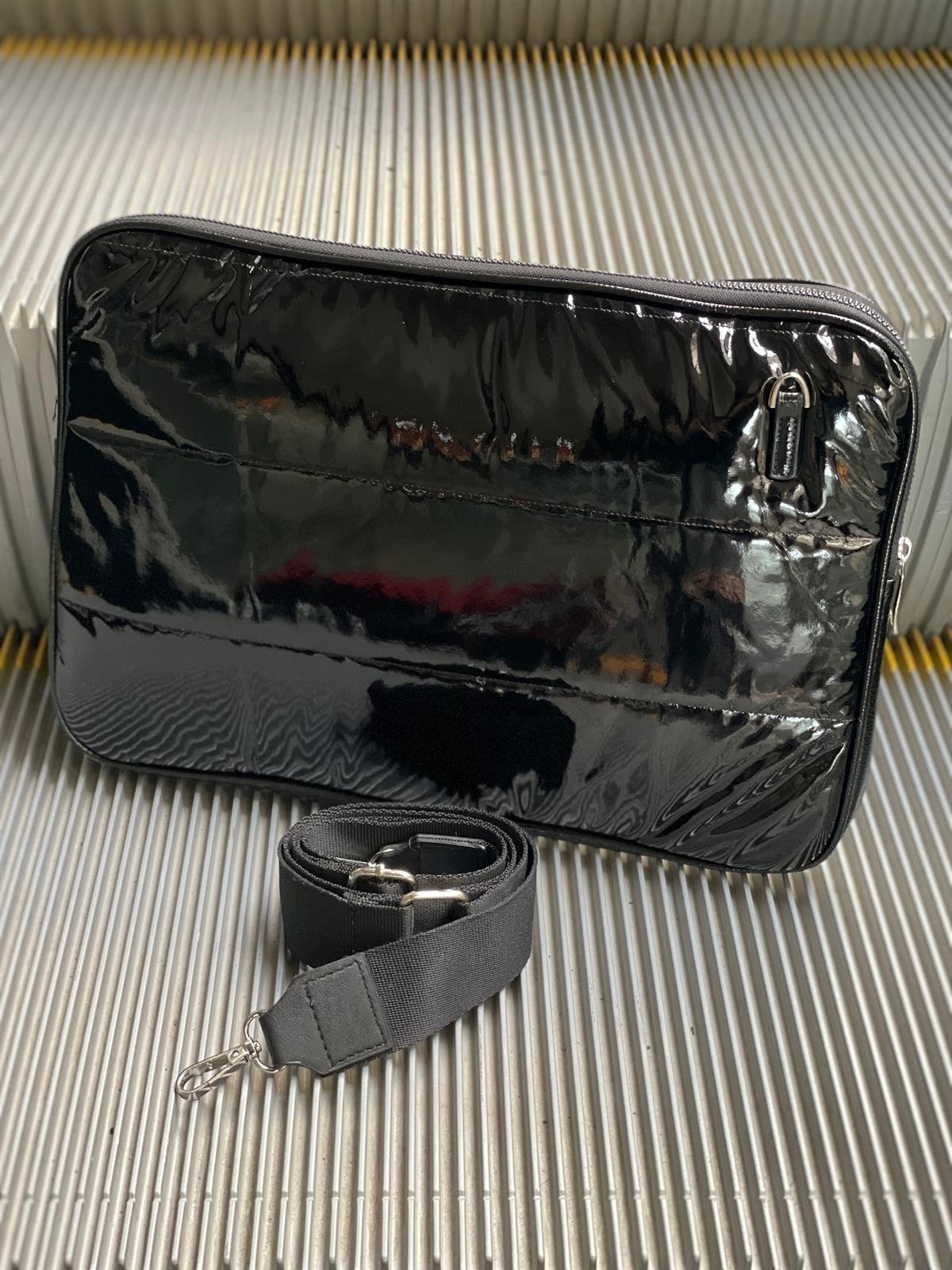 Husk Laptop Kılıfı (Laptop Çantası)
