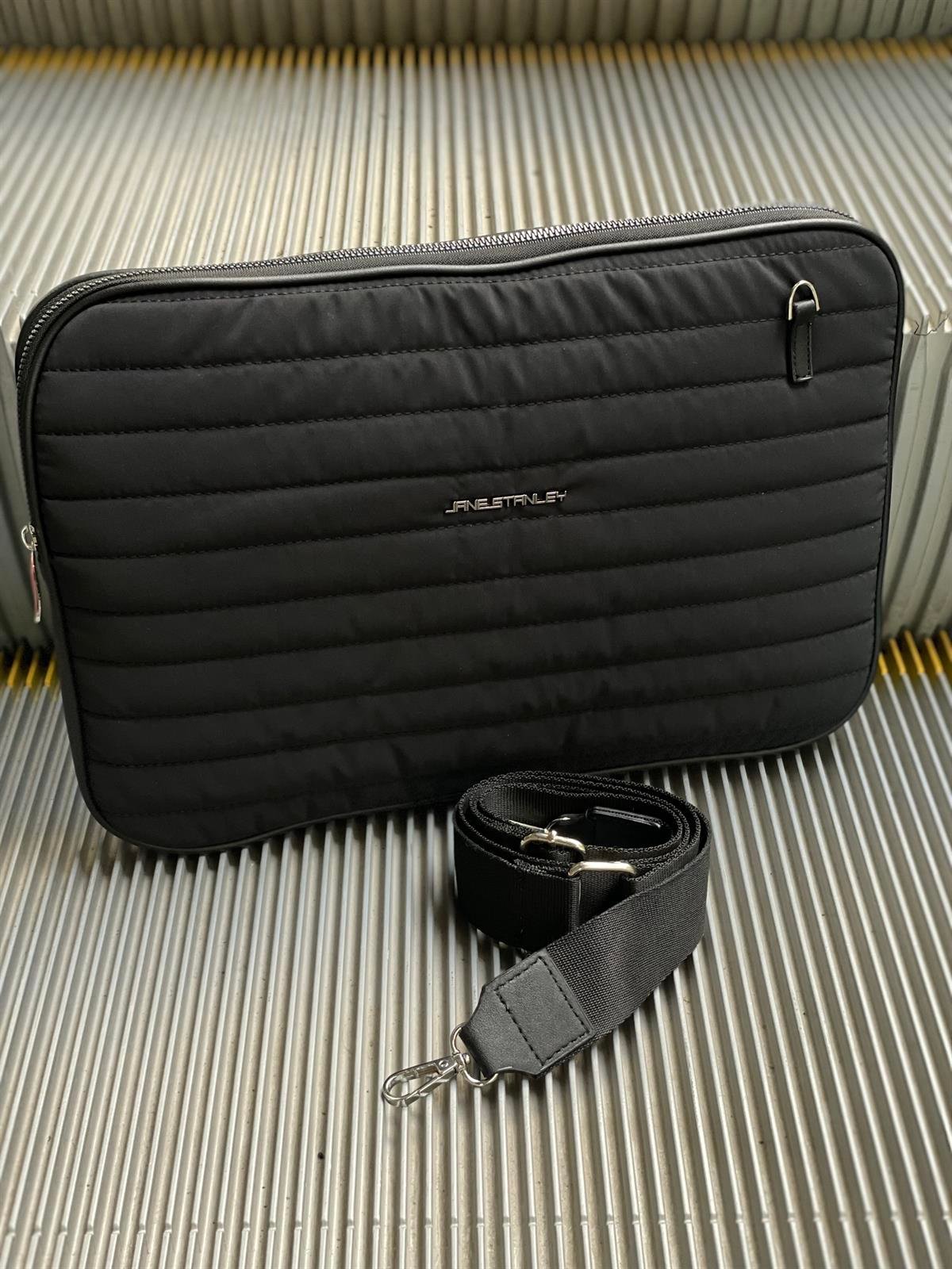 Husk Laptop Kılıfı (Laptop Çantası)