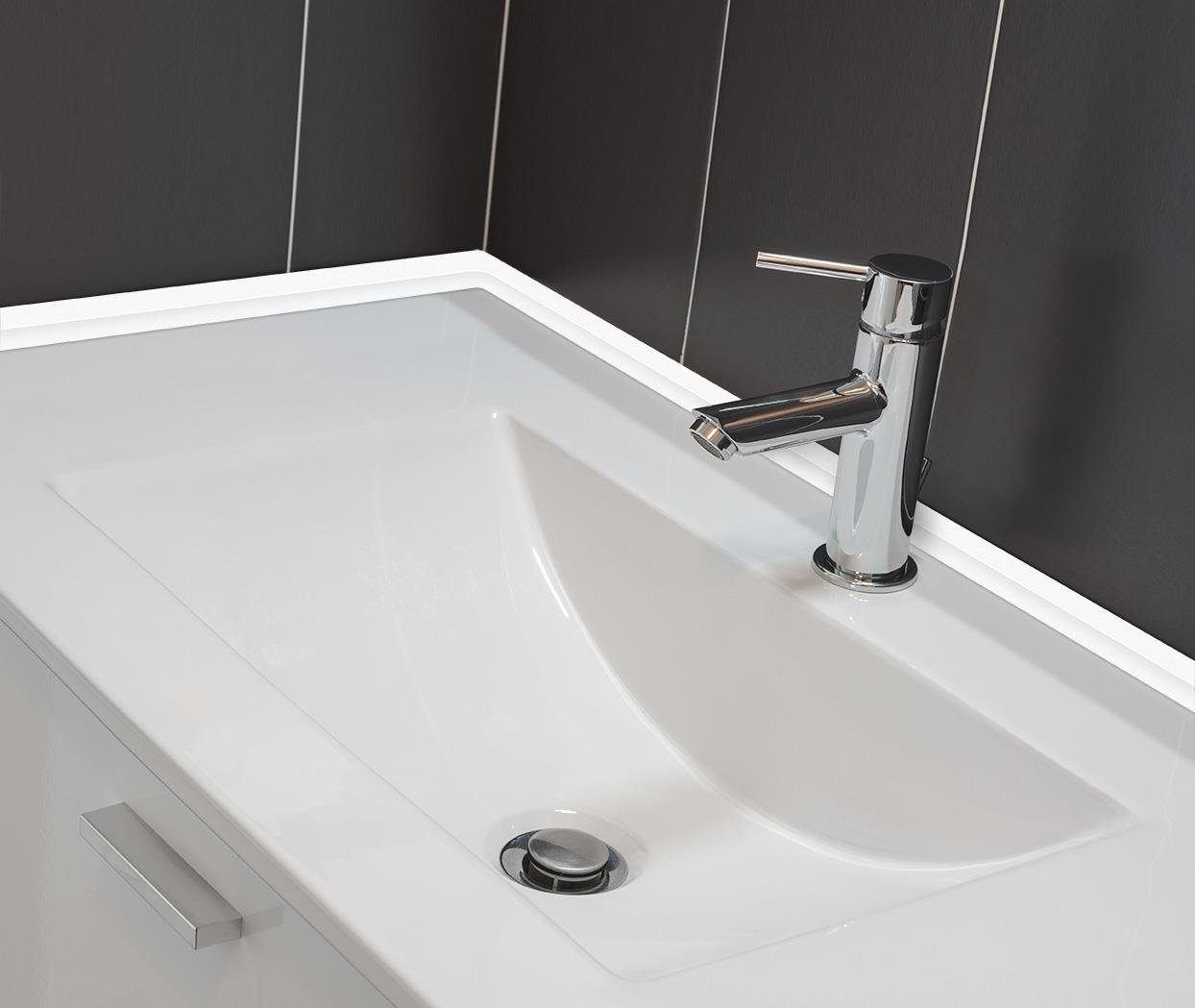 Boss Tapeİzolasyon Bantları3,35 metre Su Sızdırmaz Geçirmez Lavabo Küvet Tezgah Köşe Bandı En:22mm Beyaz