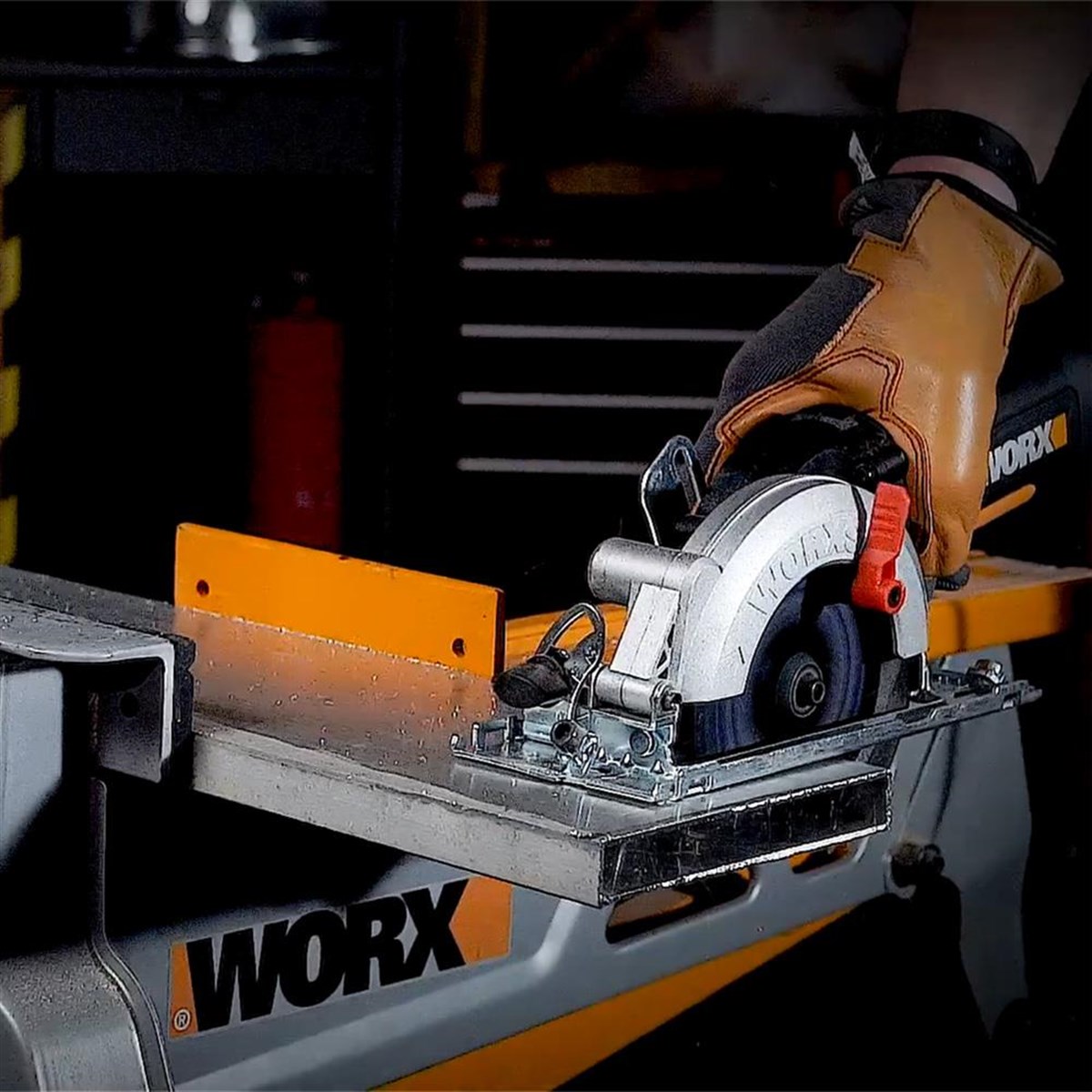 WORX WX437 800Watt Profesyonel Çok Amaçlı Lazerli Daire Testere