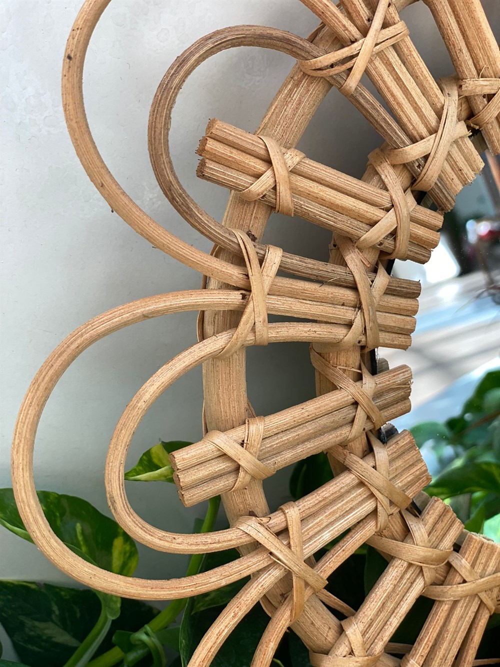 Abuja El Yapımı Rattan Duvar Aynası