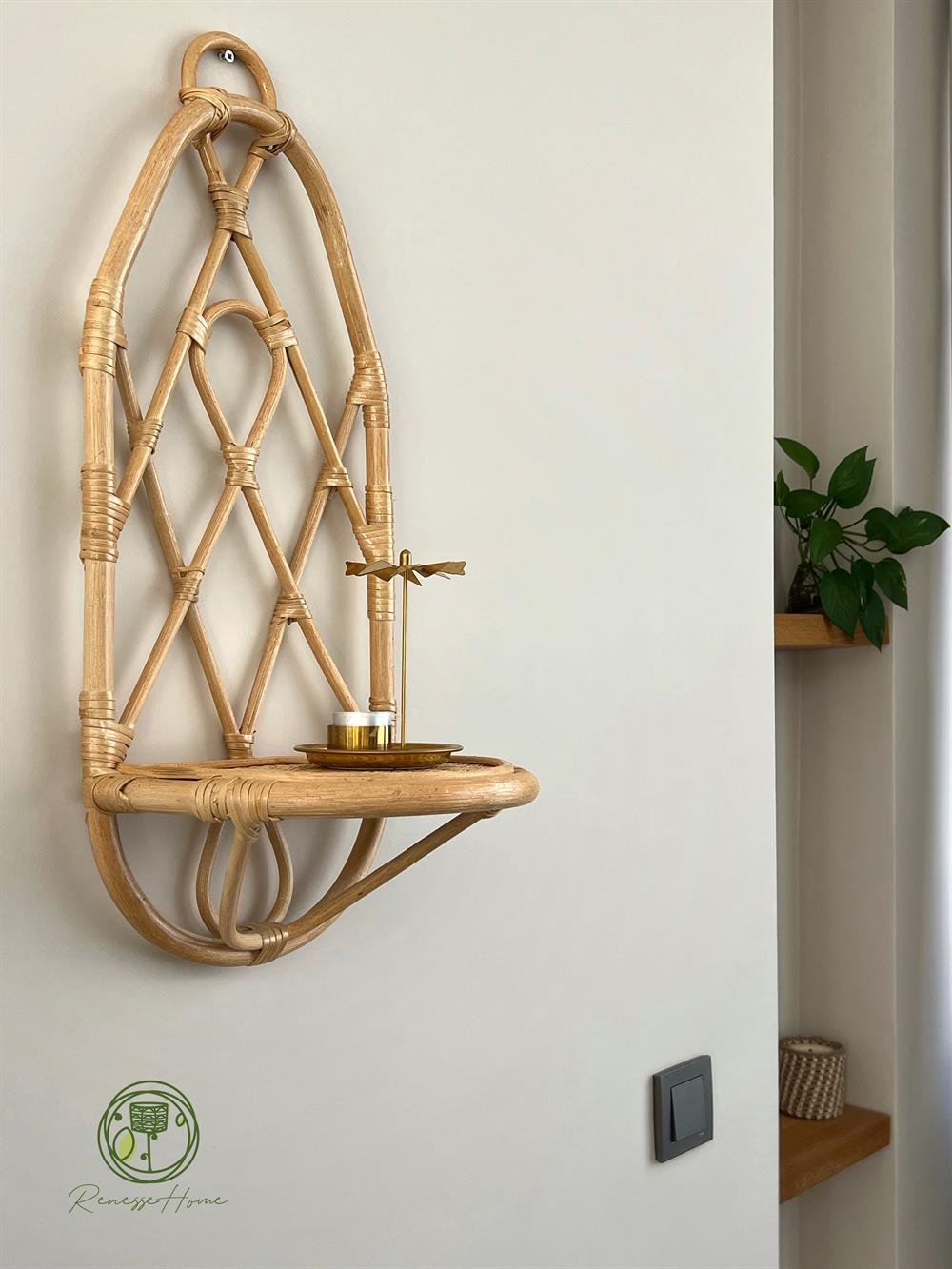 Lusaka El Yapımı Rattan Duvar Rafı 