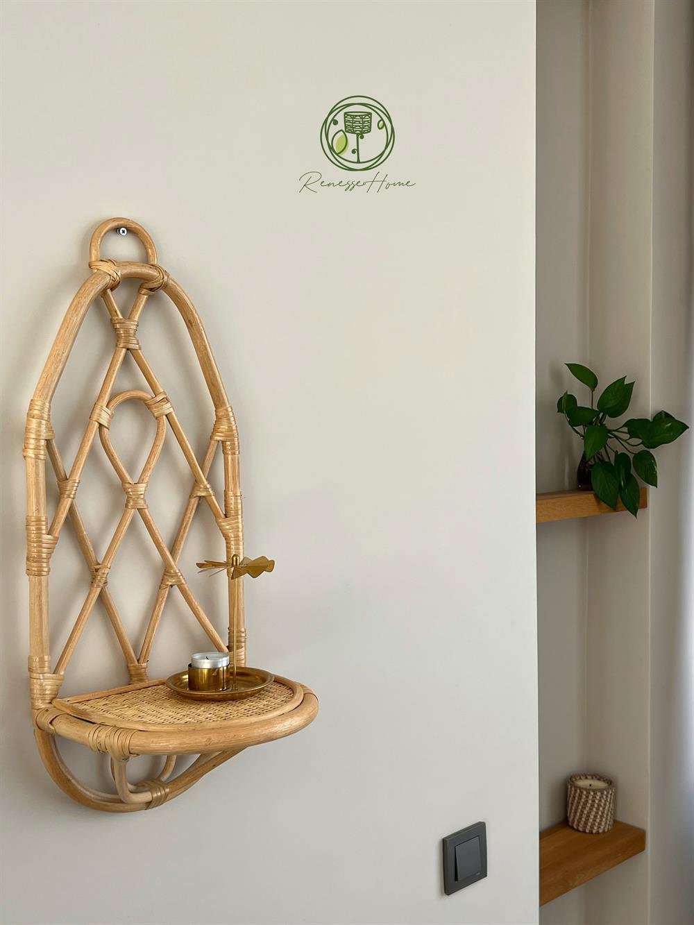 Lusaka El Yapımı Rattan Duvar Rafı 
