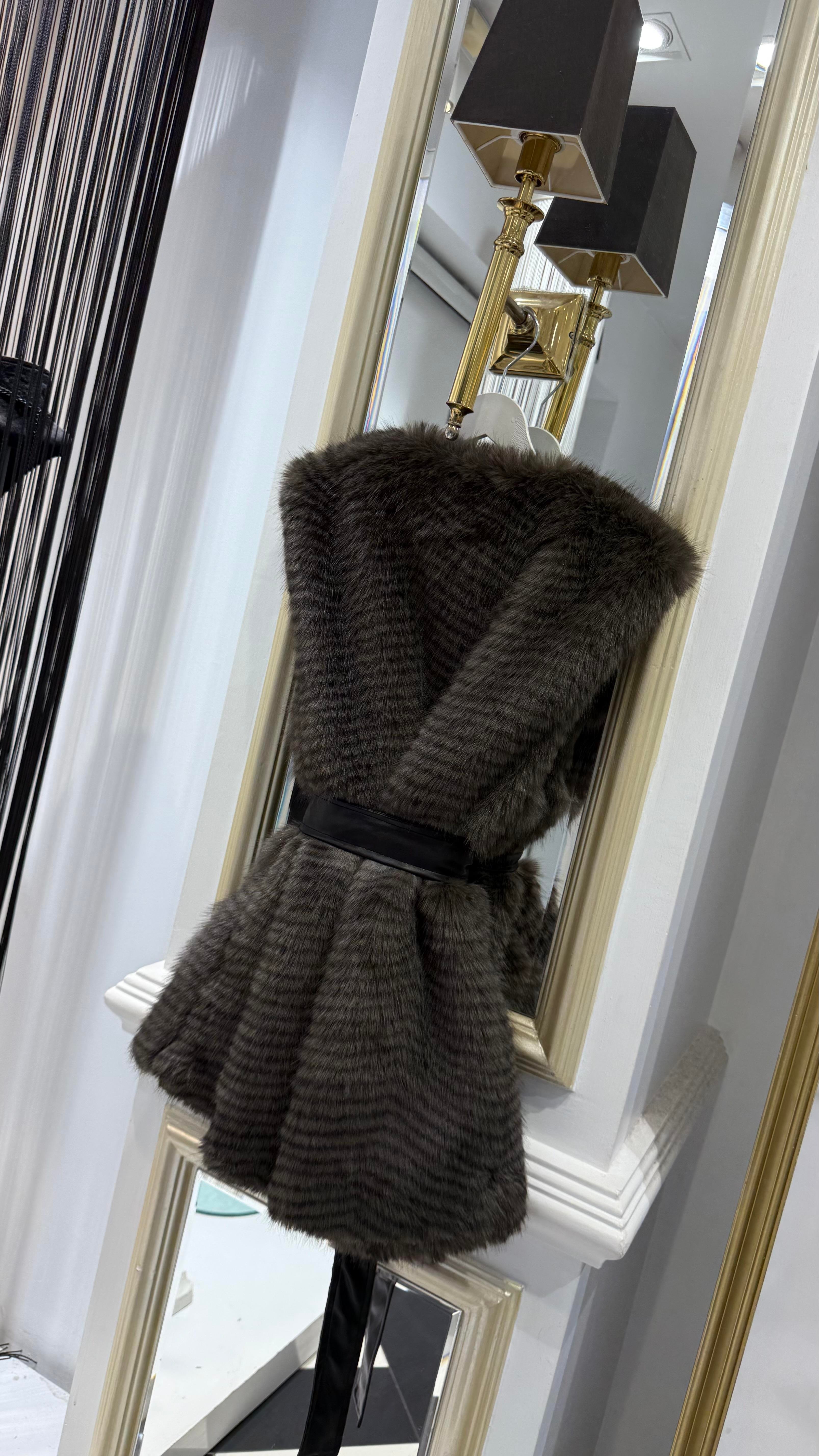 Balık Sırtı Kürk Yelek