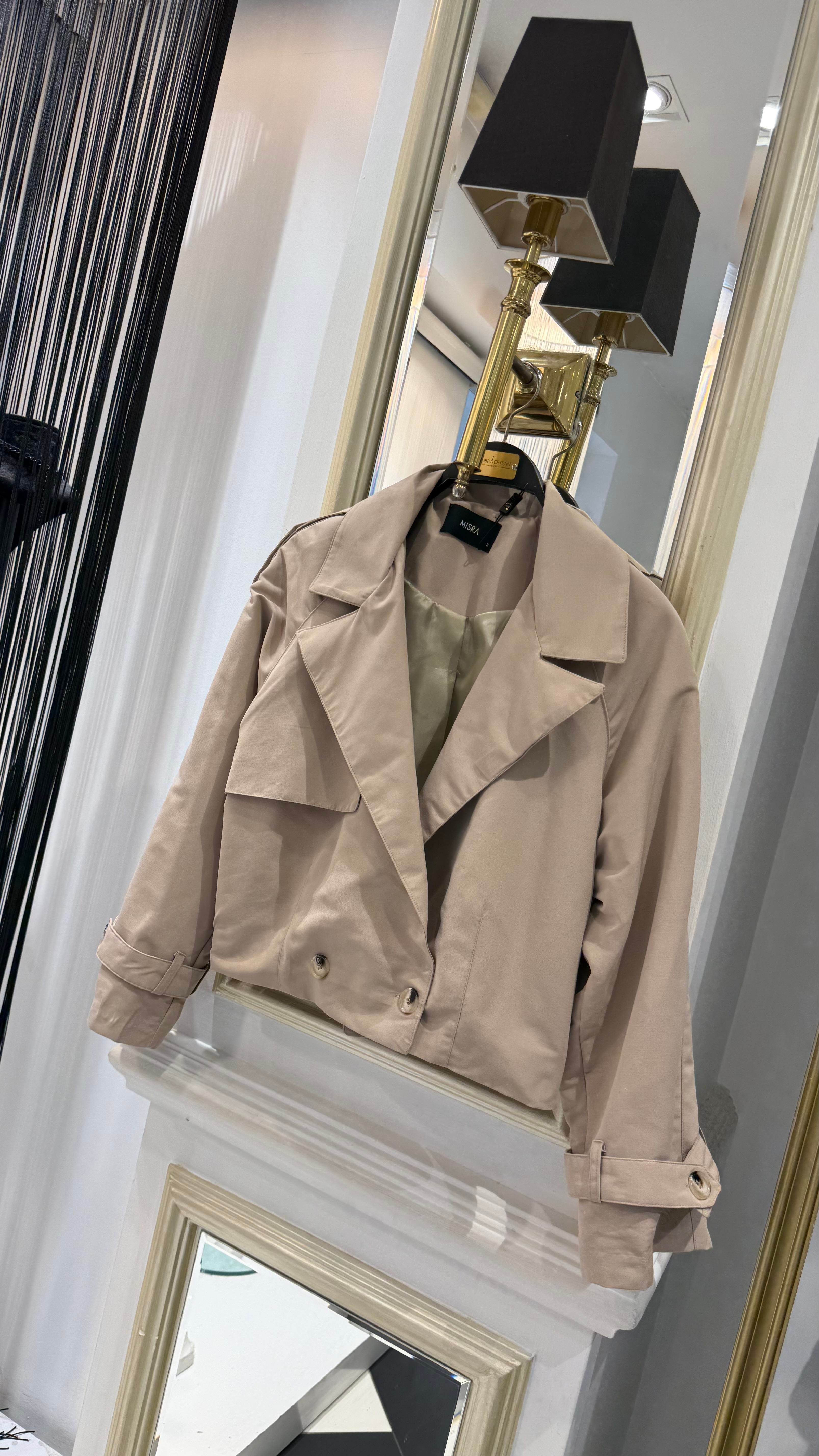 Bel Lastik Kısa Trenç