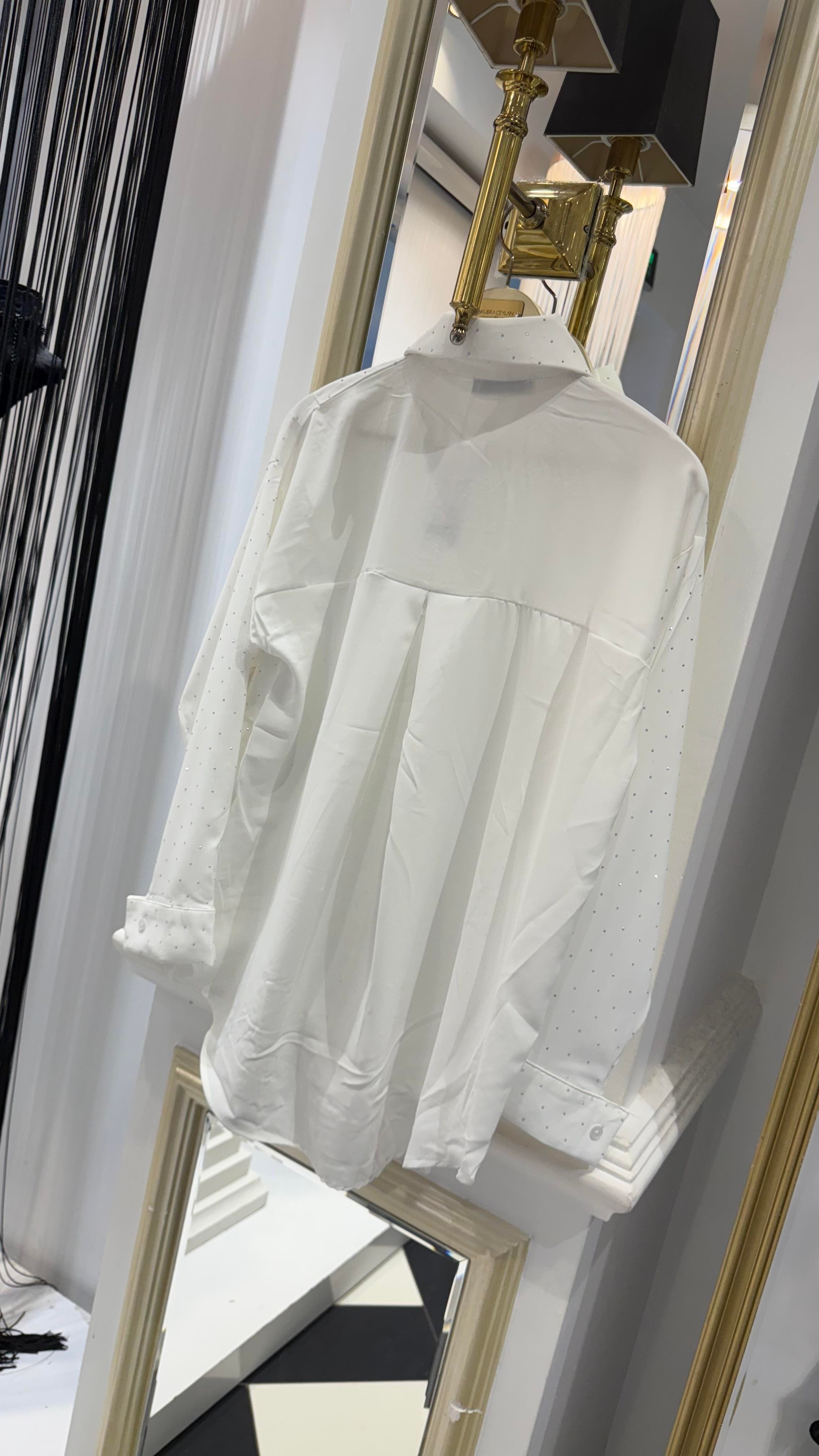 Işıltılı Gömlek