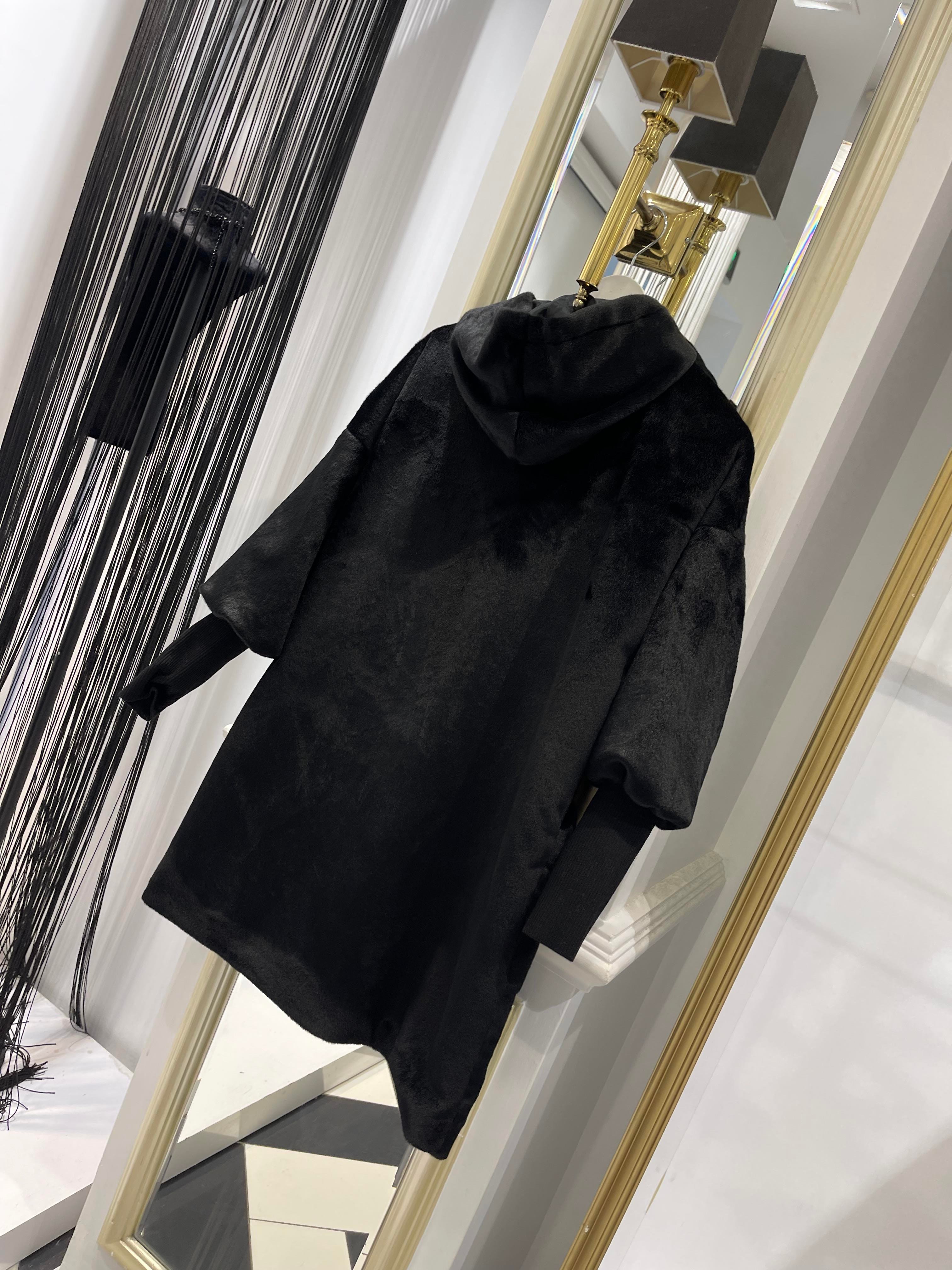 Kapişonlu Triko Kol Kaban