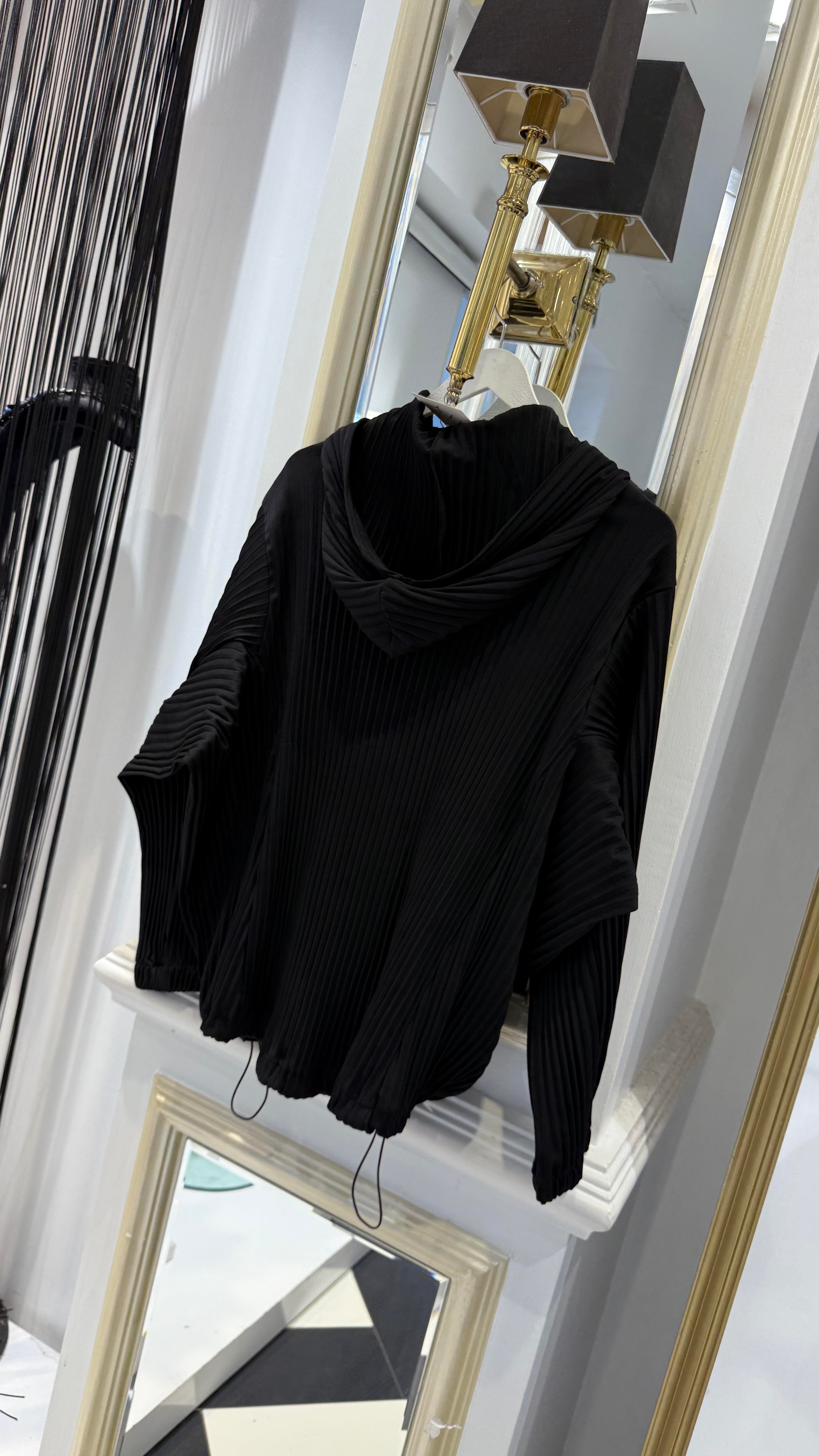 Kapüşonlu Piliseli Kap