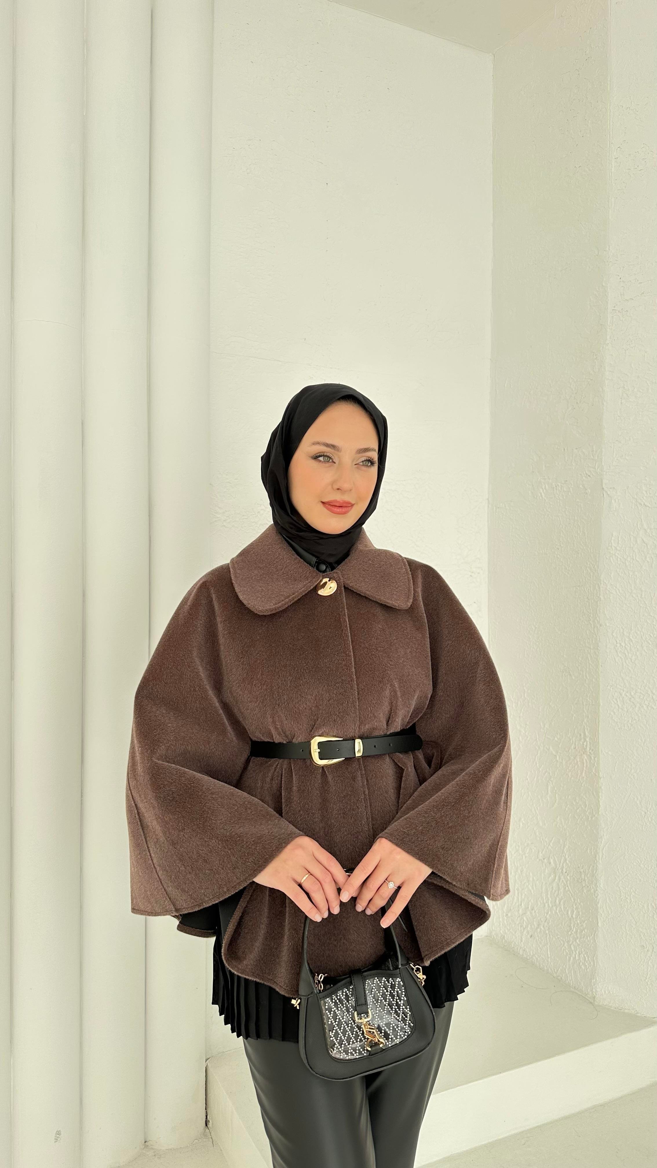 Kemerli Düğmeli Panço