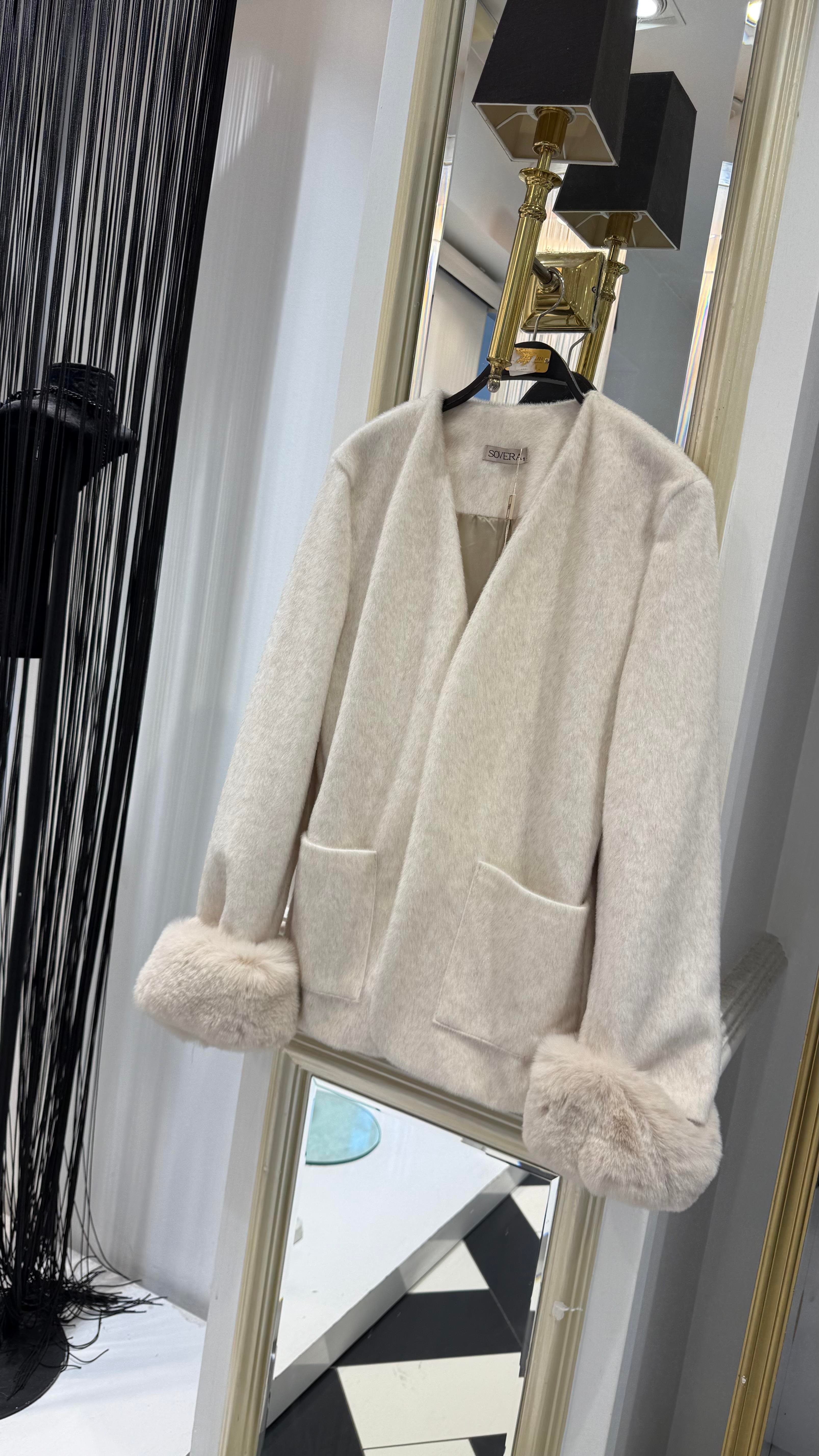 Kol Kürklü Peluş Kaban