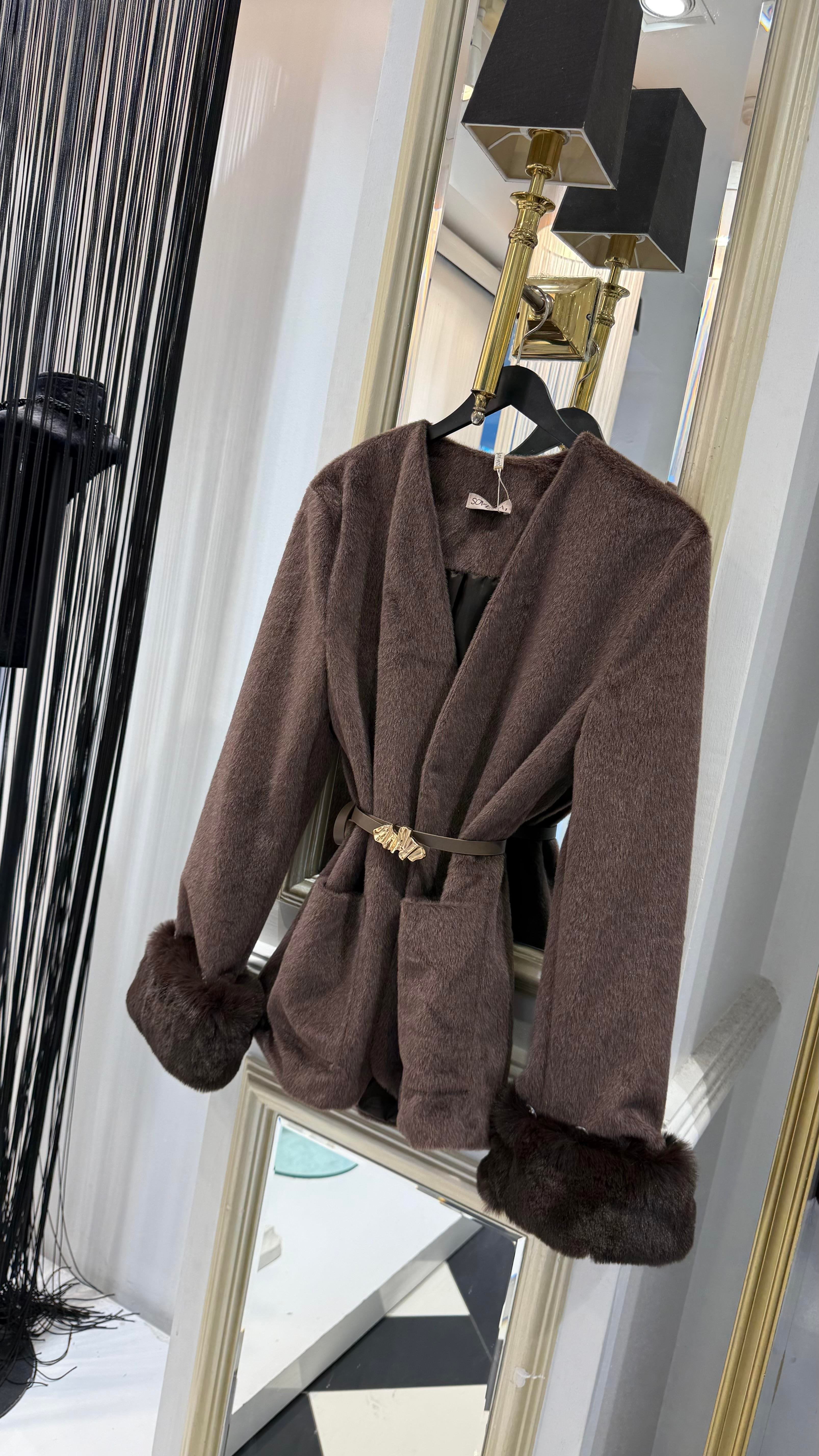 Kol Kürklü Peluş Kaban