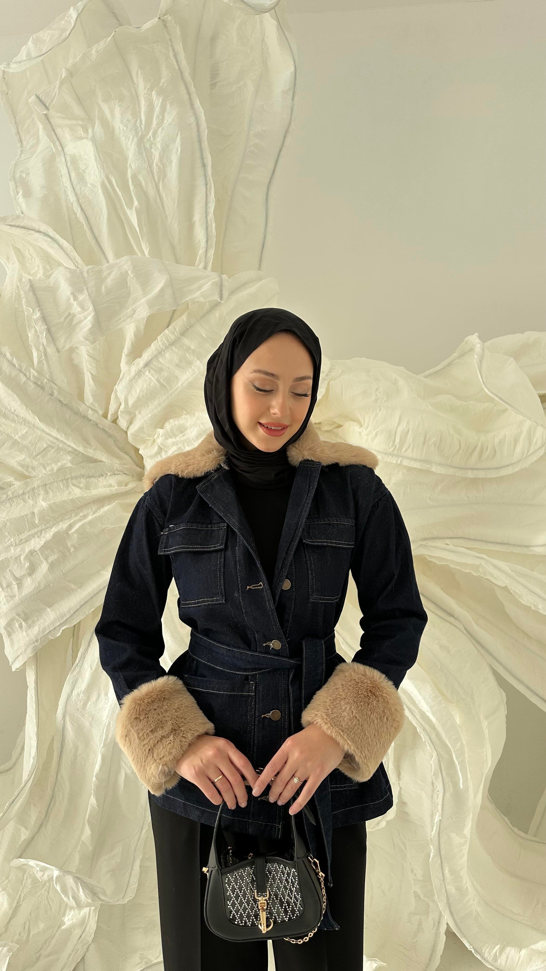 Kol ve Yaka Seyyar Kürk Ceket