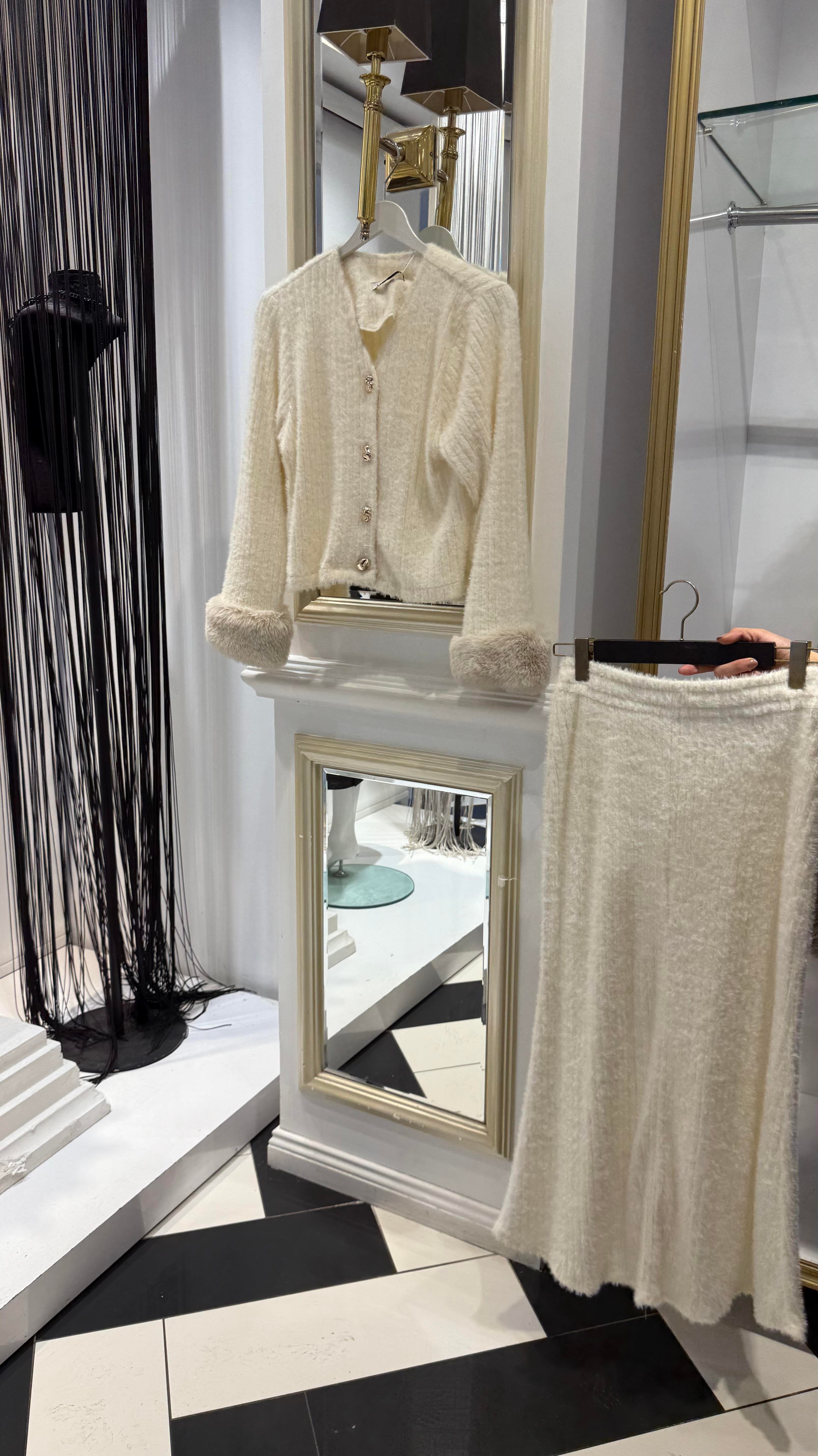 Kürk Detay Etekli Takım