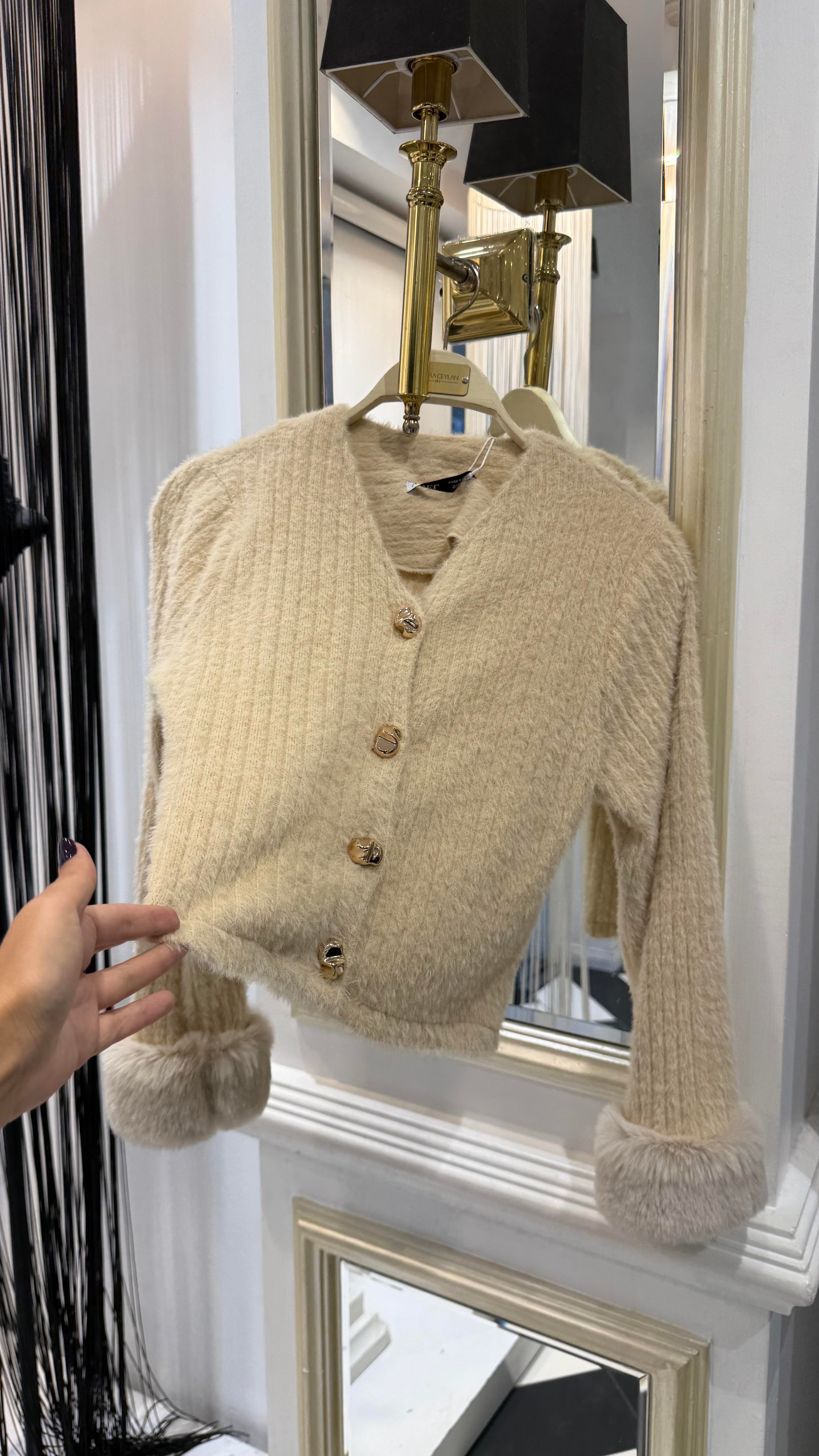 Kürk Detay Etekli Takım