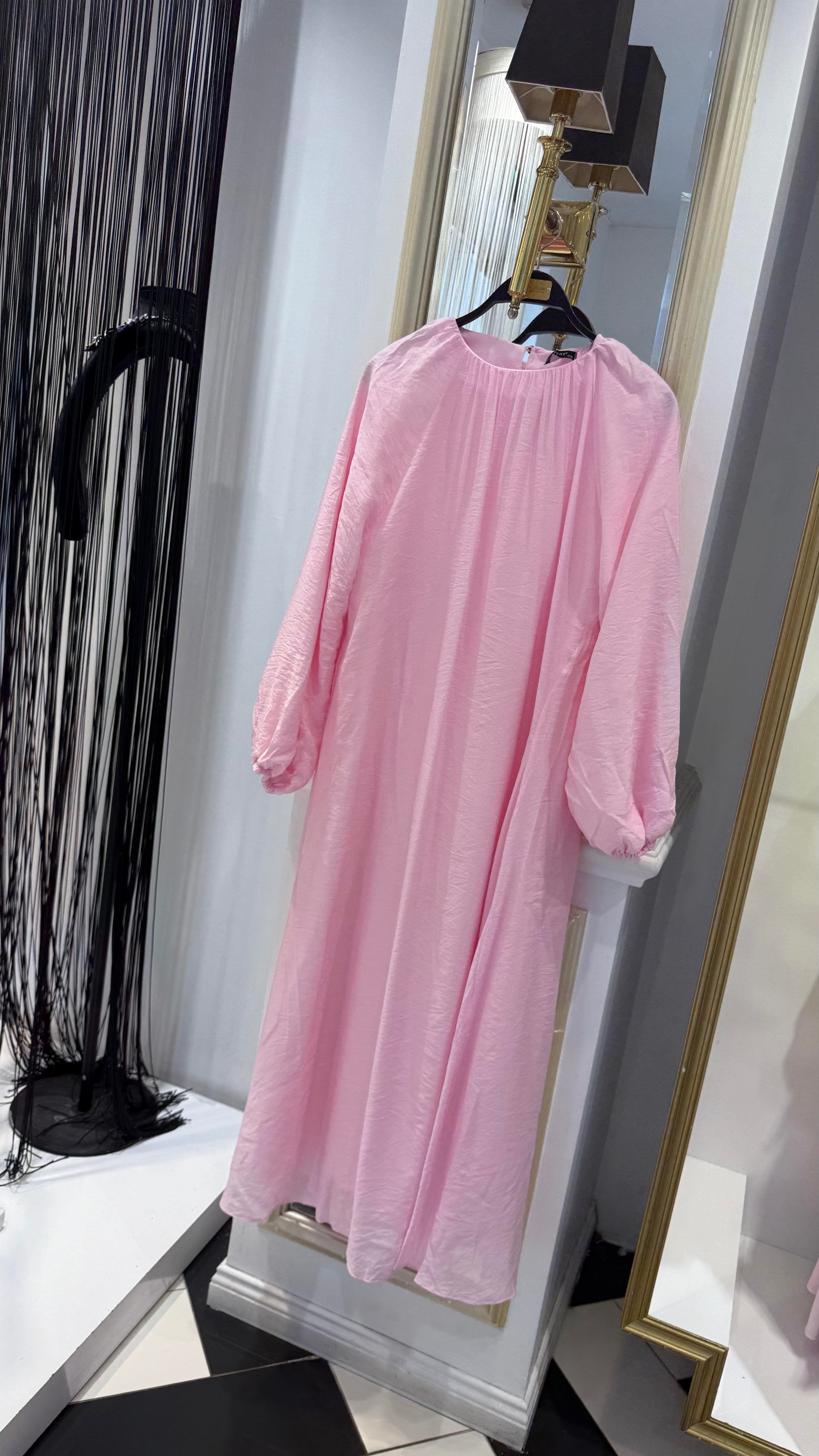 Seyyar Etekli Elbise