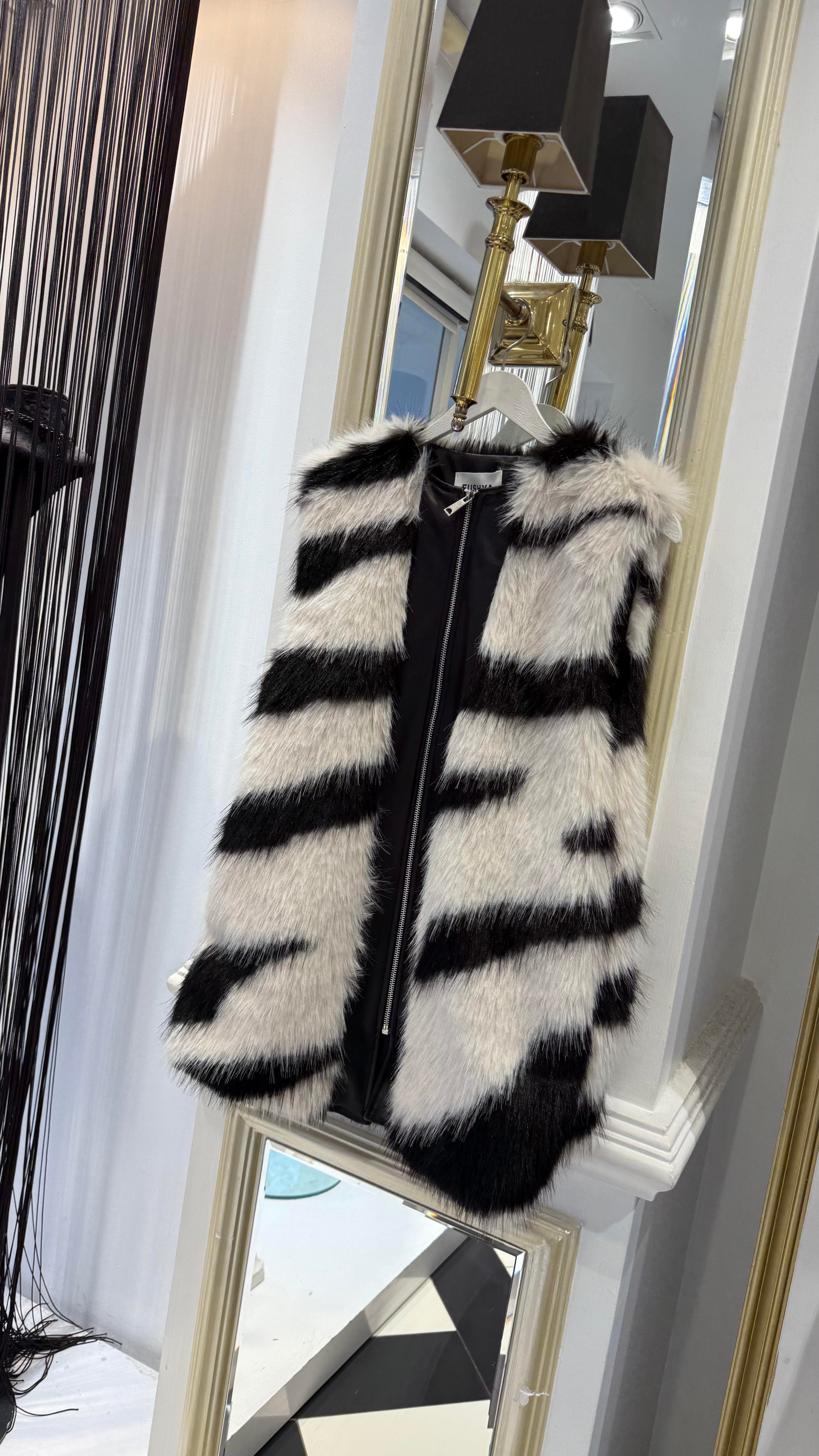 Zebra Desen Kürk Yelek