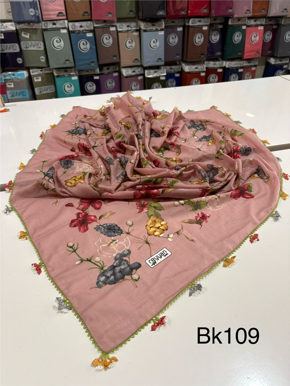 İğne Oyalı Yazma Bk109