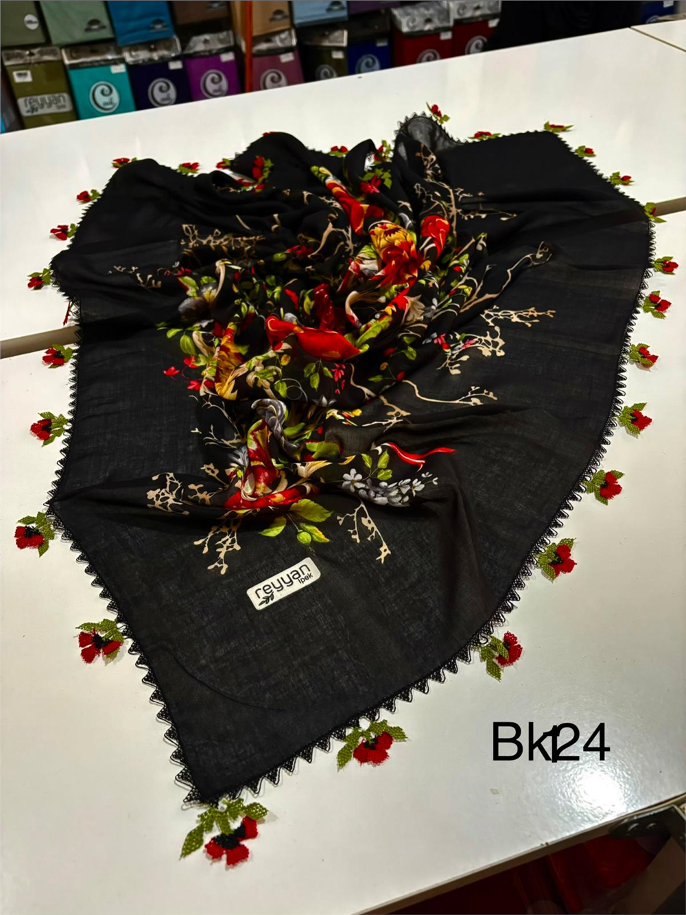 İğne Oyalı Yazma Bk124