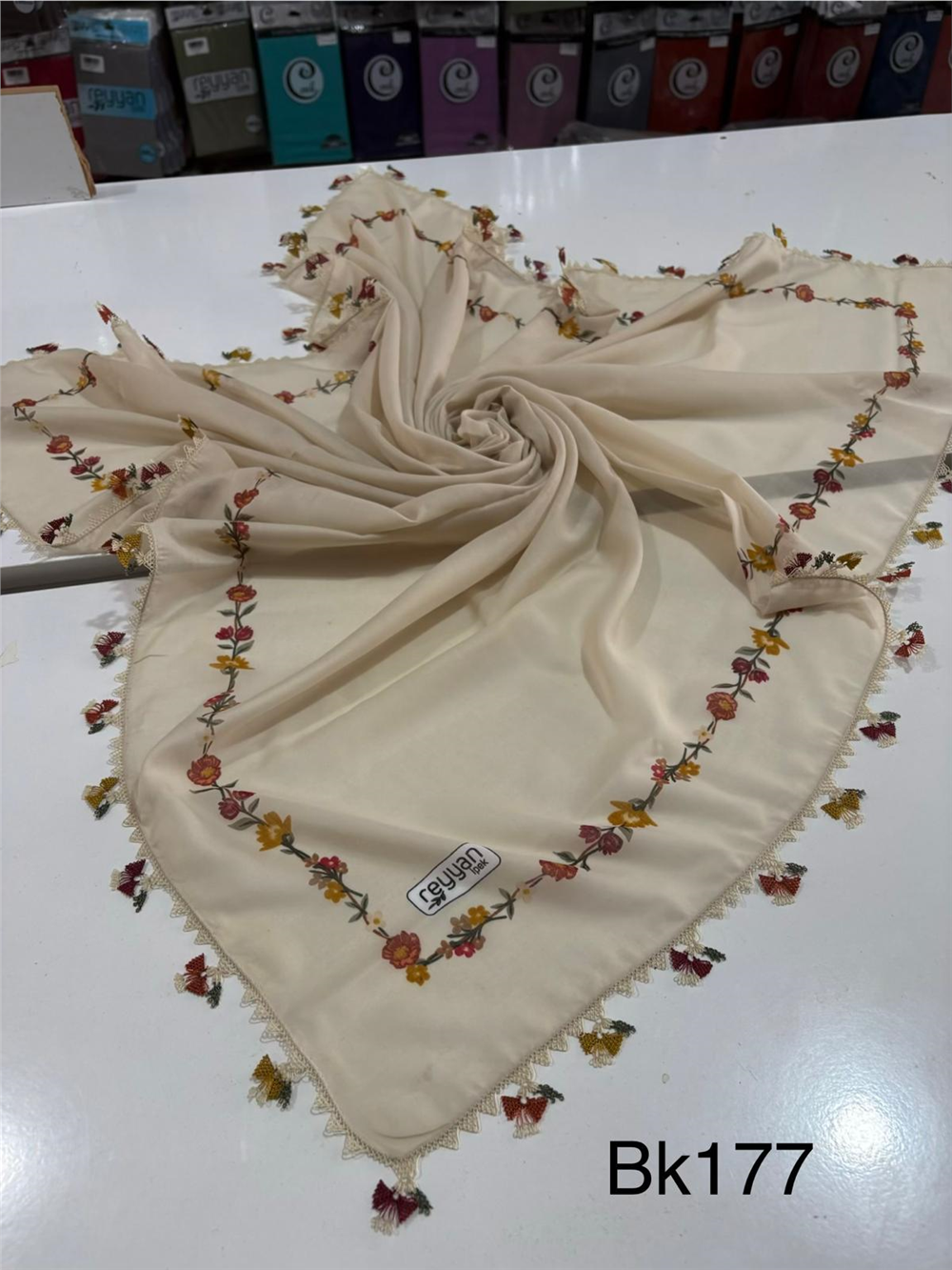 İğne Oyalı Yazma Bk177