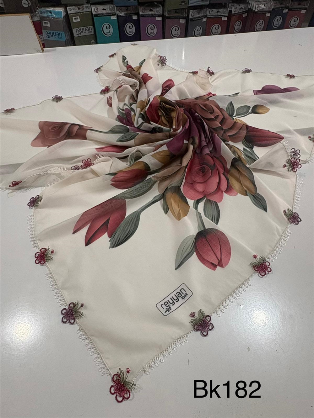 İğne Oyalı Yazma Bk182