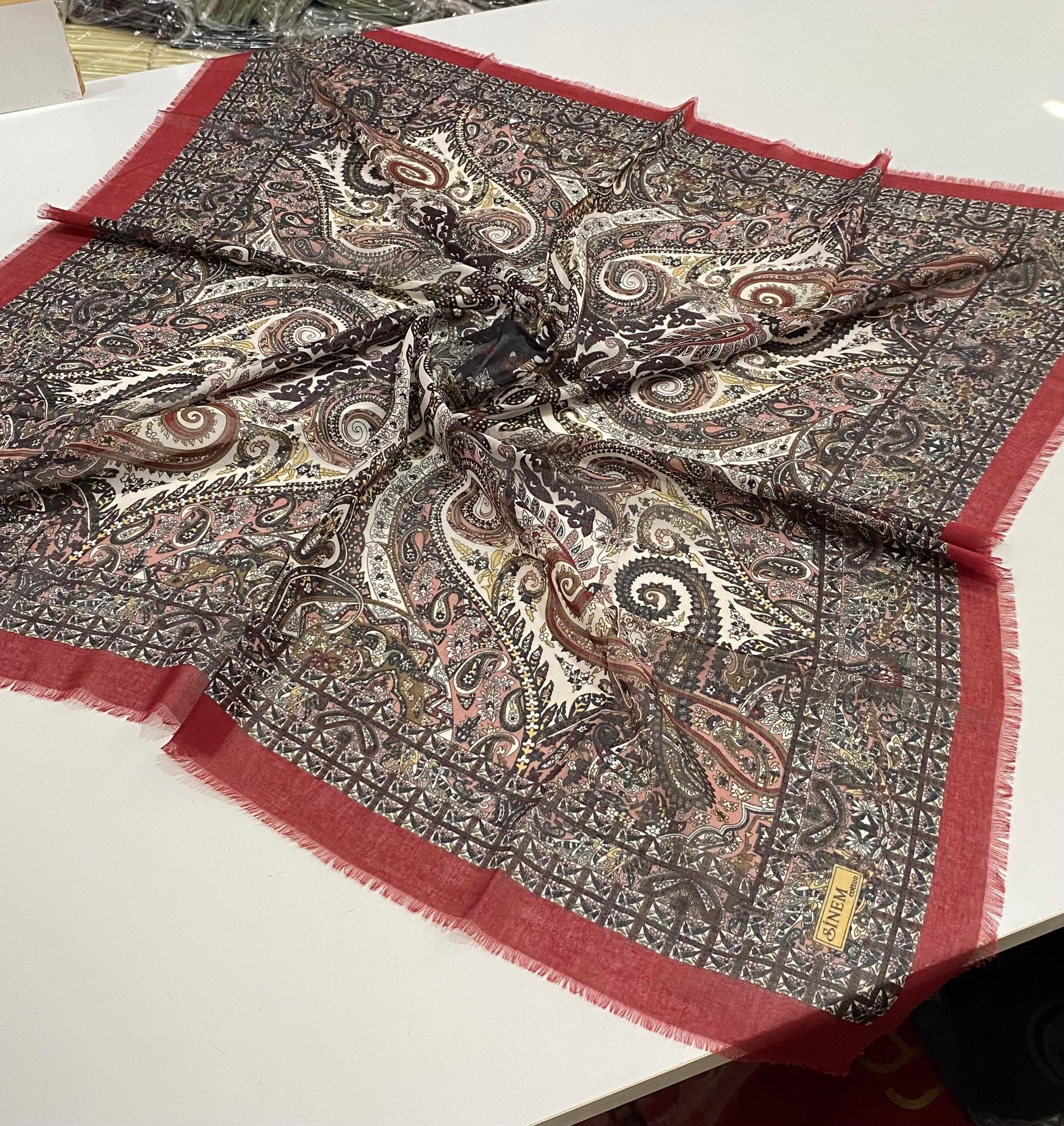 Sinem Karışık Mix 12'li Çekme Koton Eşarp