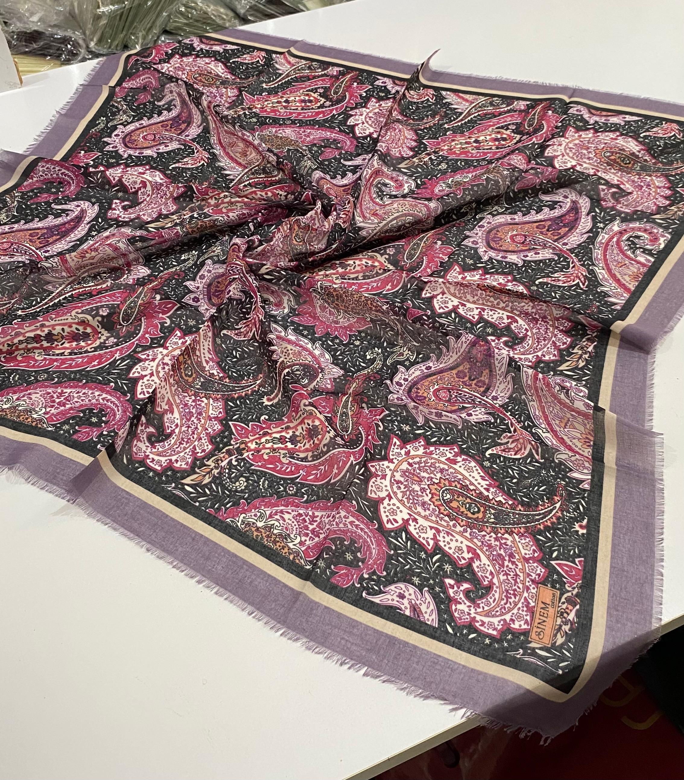 Sinem Karışık Mix 12'li Çekme Koton Eşarp