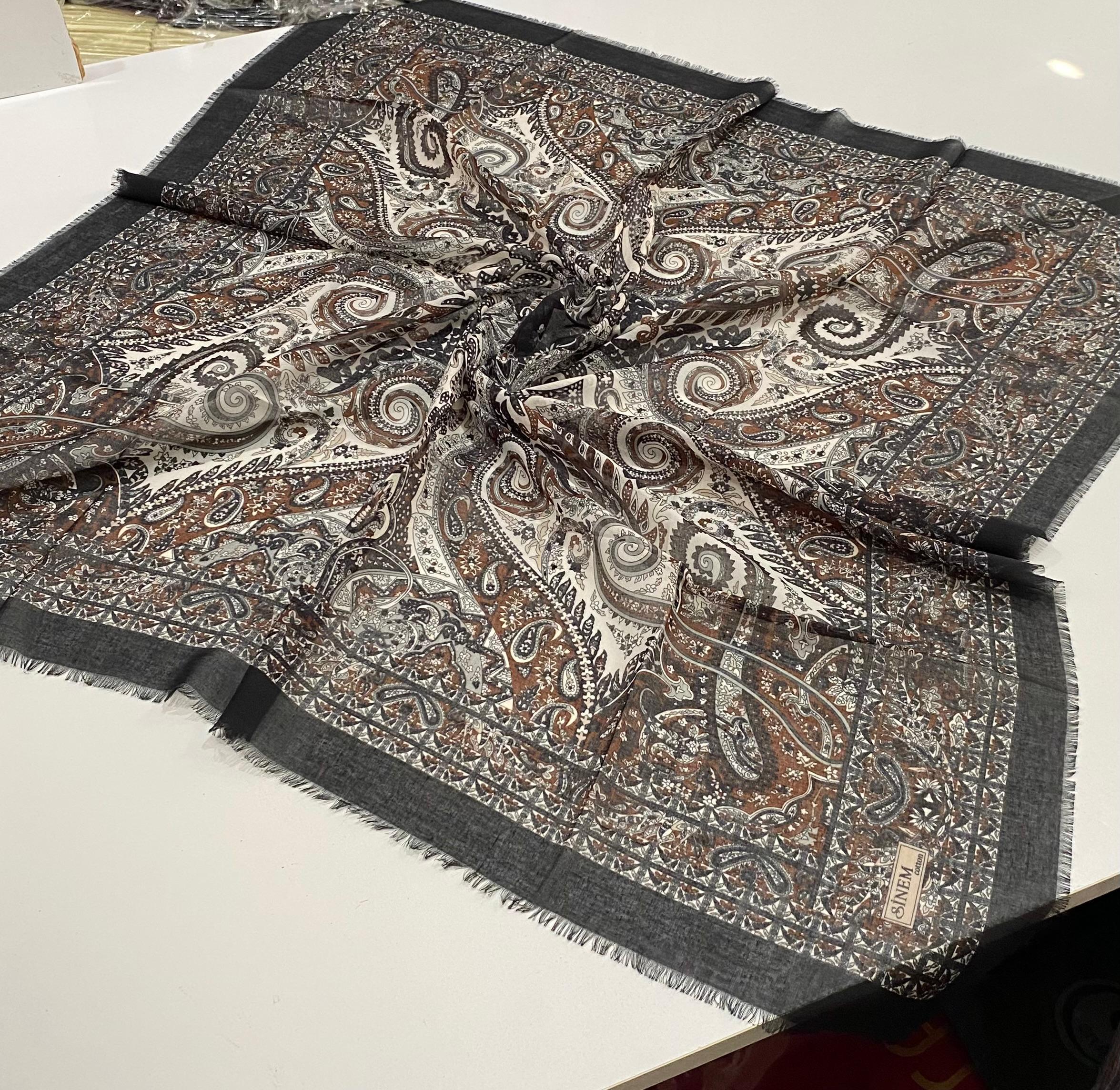 Sinem Karışık Mix 12'li Çekme Koton Eşarp