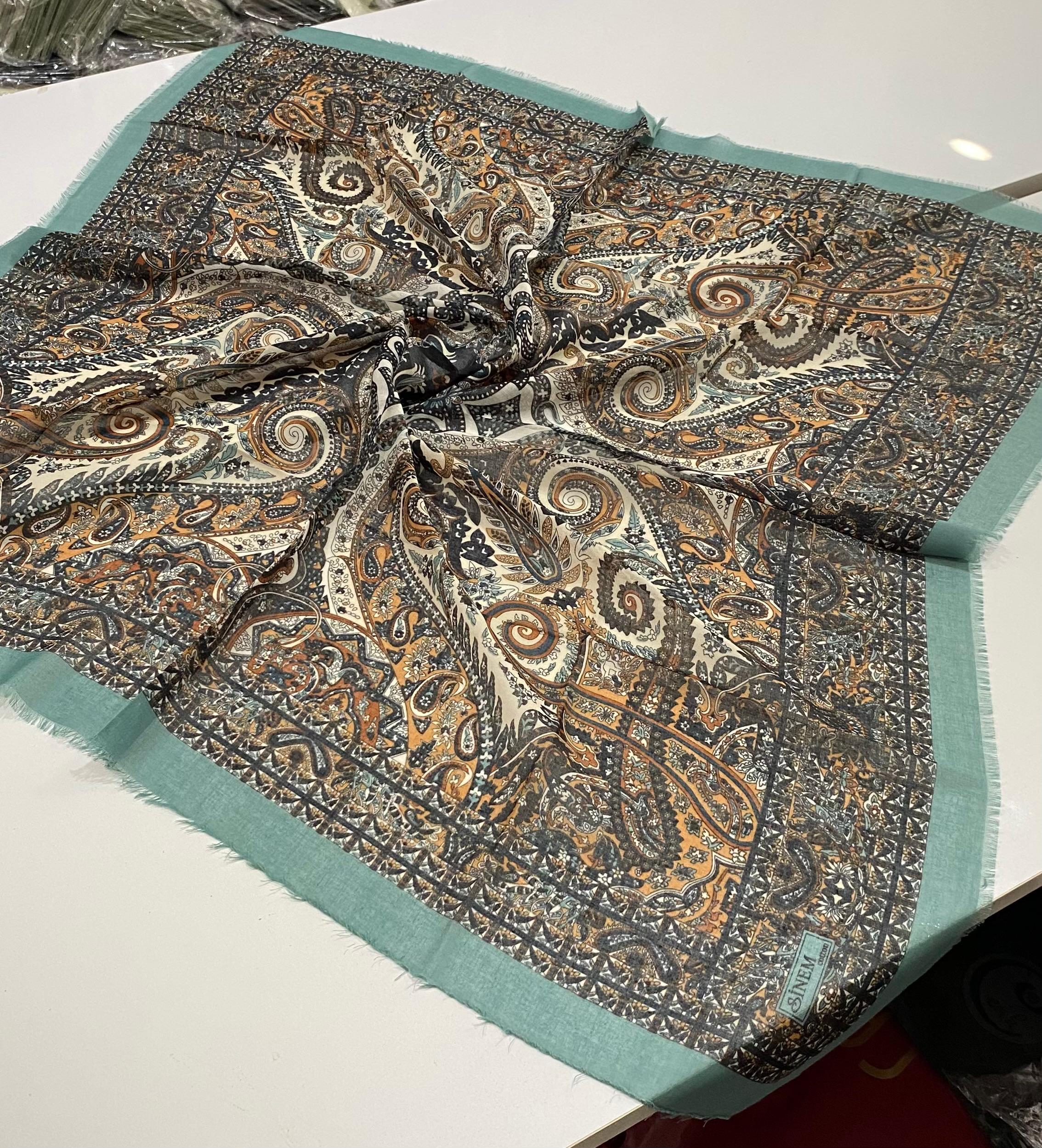 Sinem Karışık Mix 12'li Çekme Koton Eşarp