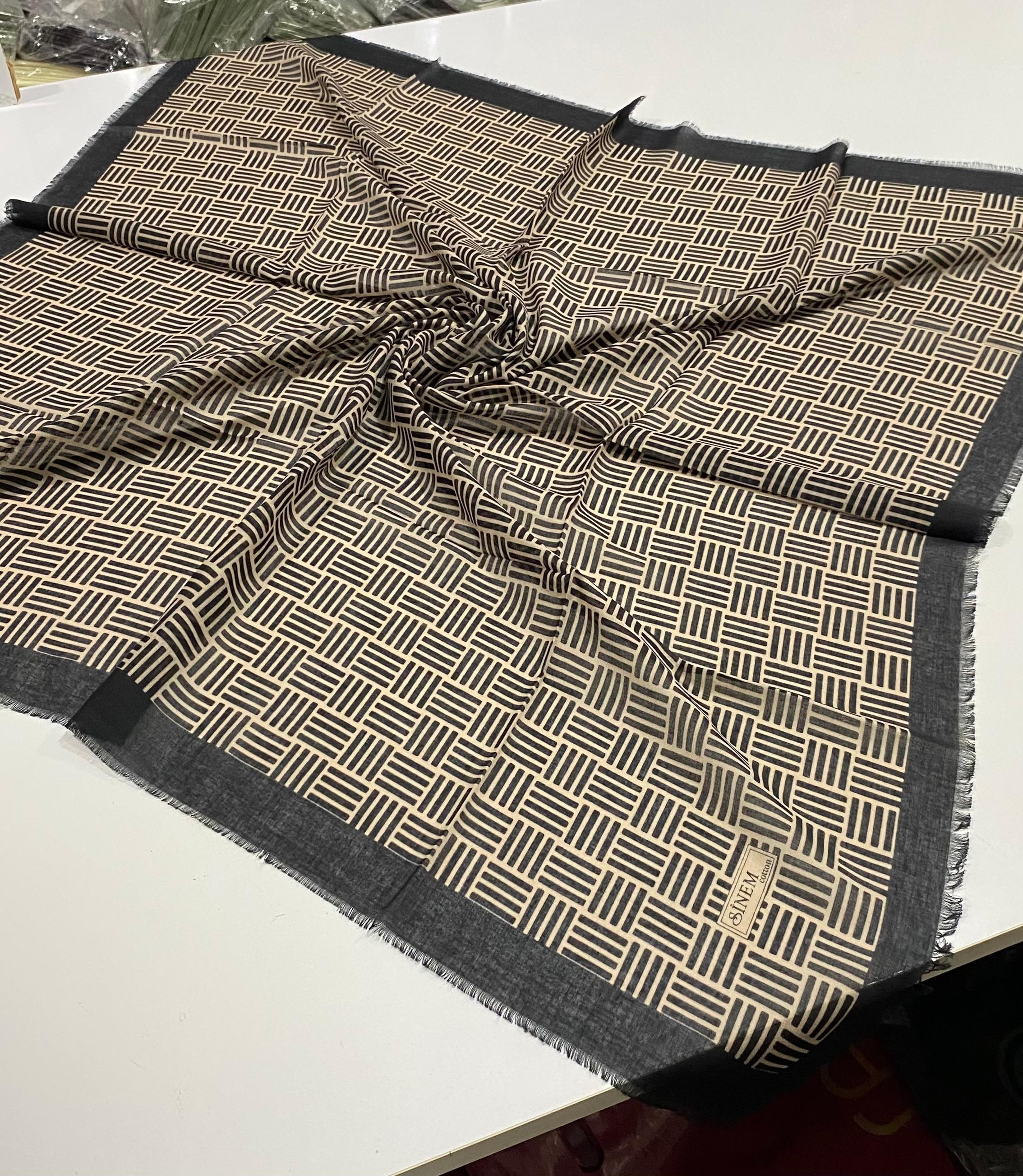 Sinem Karışık Mix 12'li Çekme Koton Eşarp