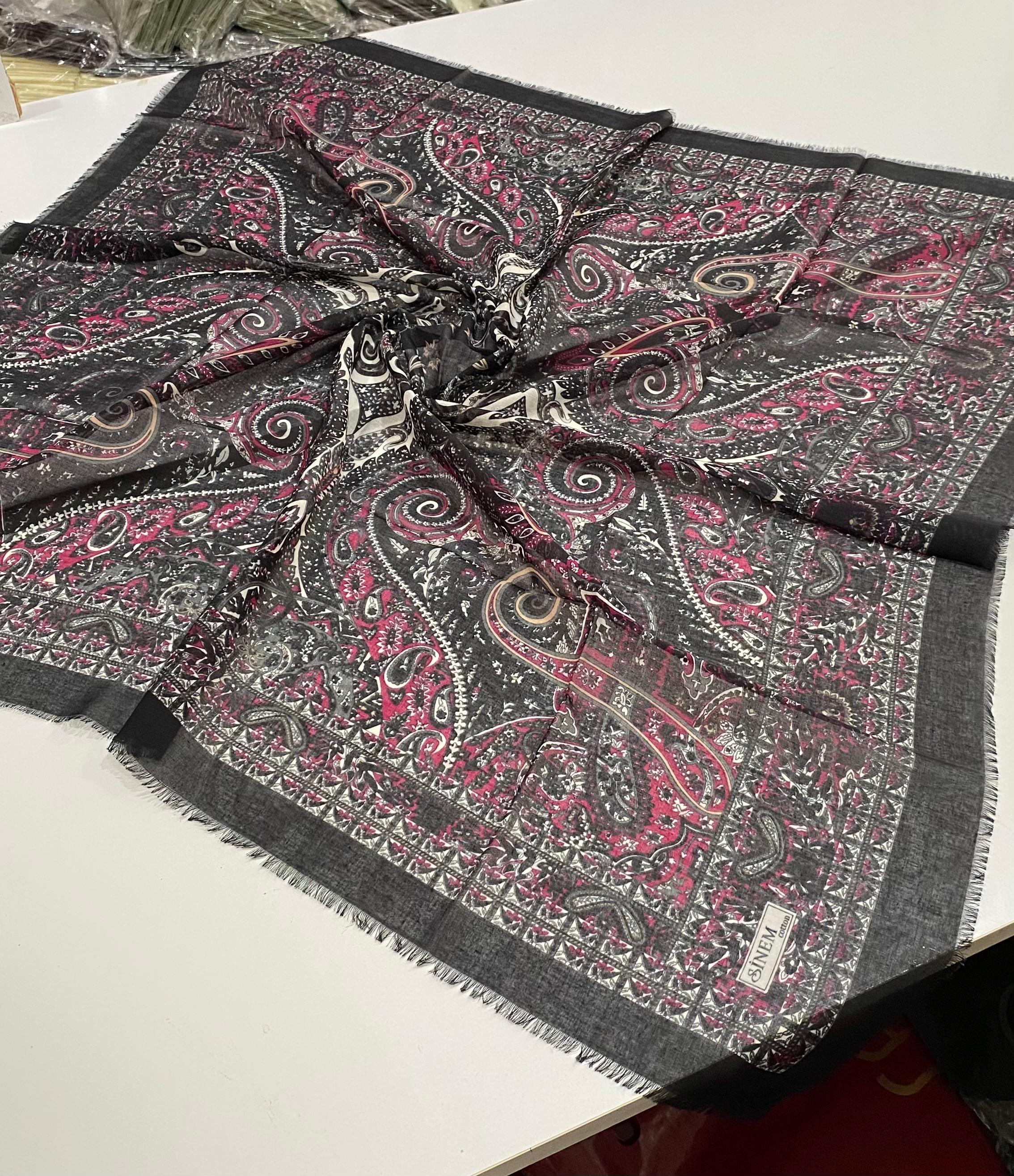 Sinem Karışık Mix 12'li Çekme Koton Eşarp