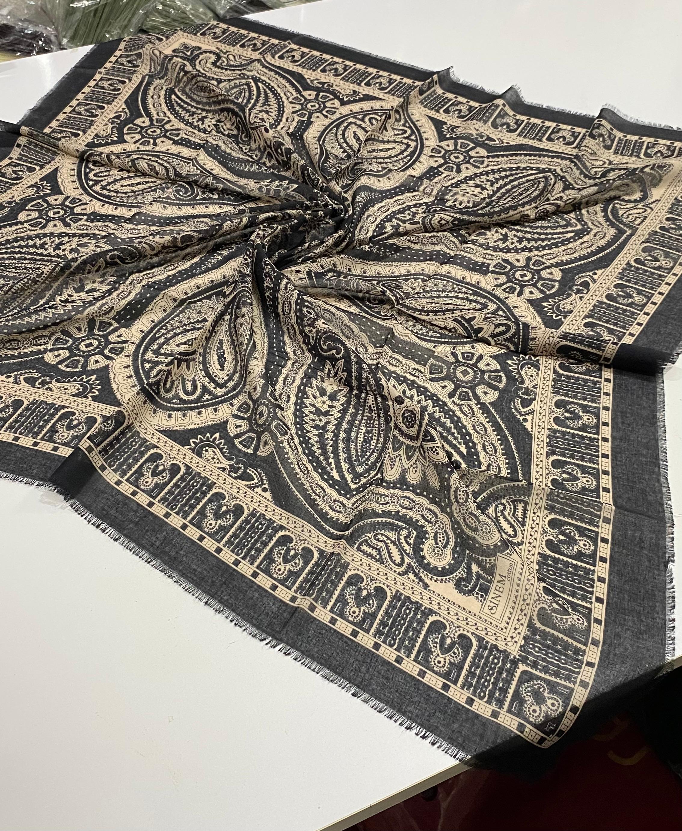 Sinem Karışık Mix 12'li Çekme Koton Eşarp