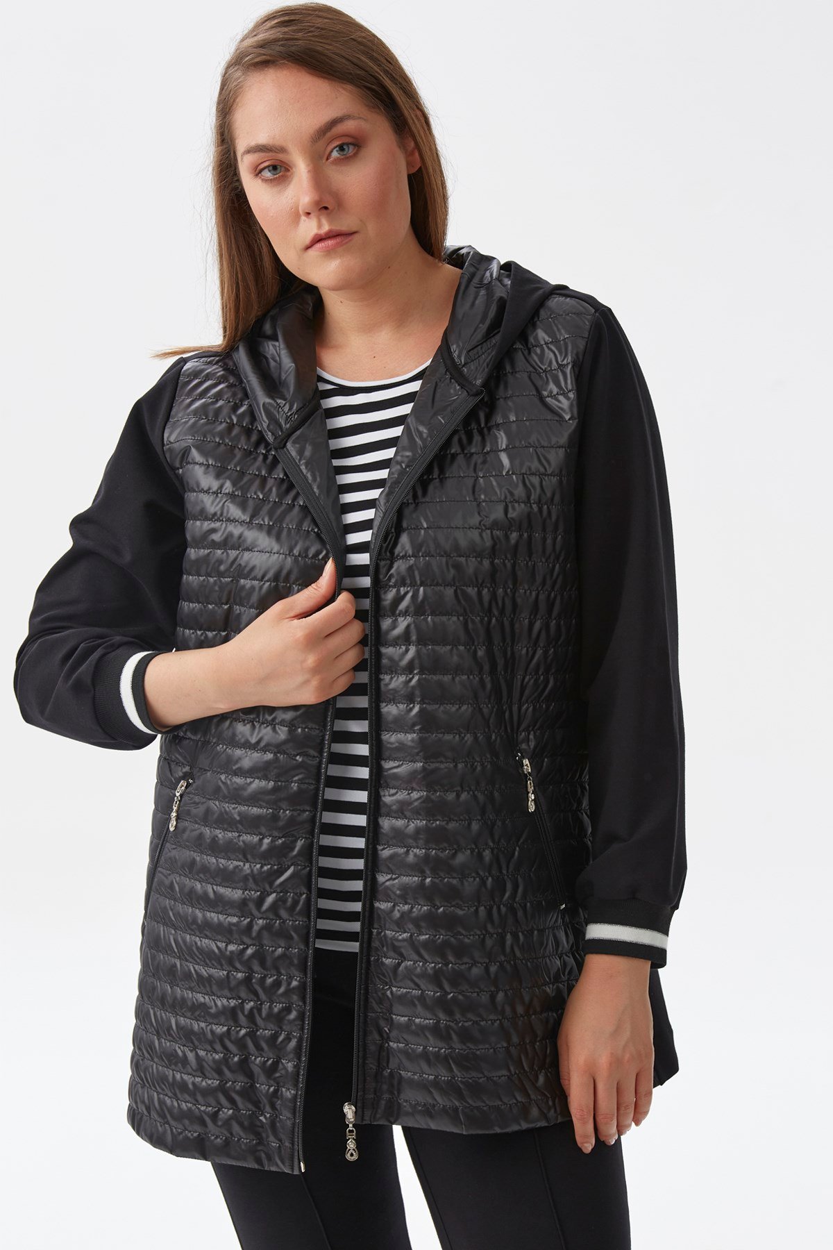 REGLAN KOL ÖN KAPİTONE MONT Siyah