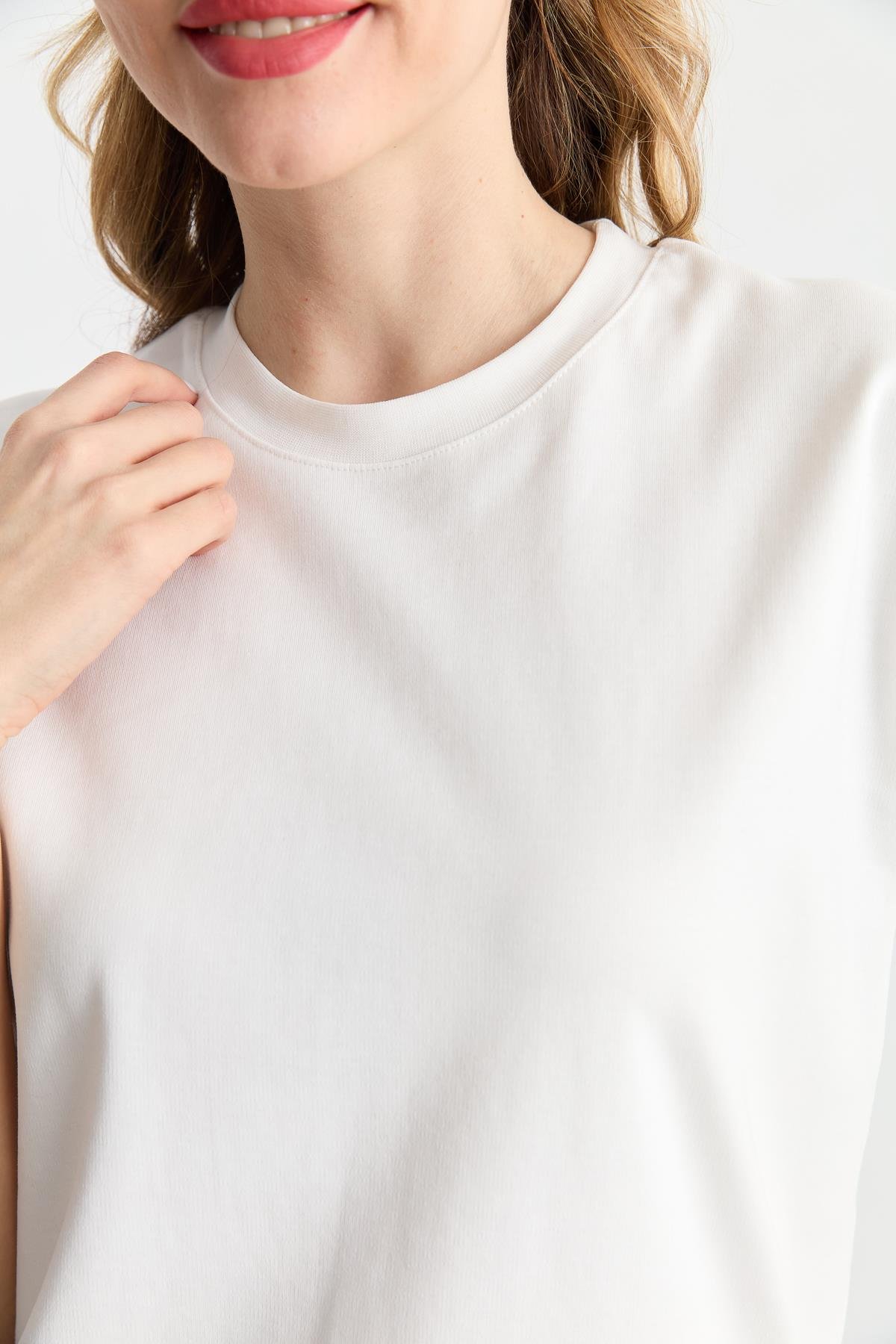 024650 BASIC TSHIRT