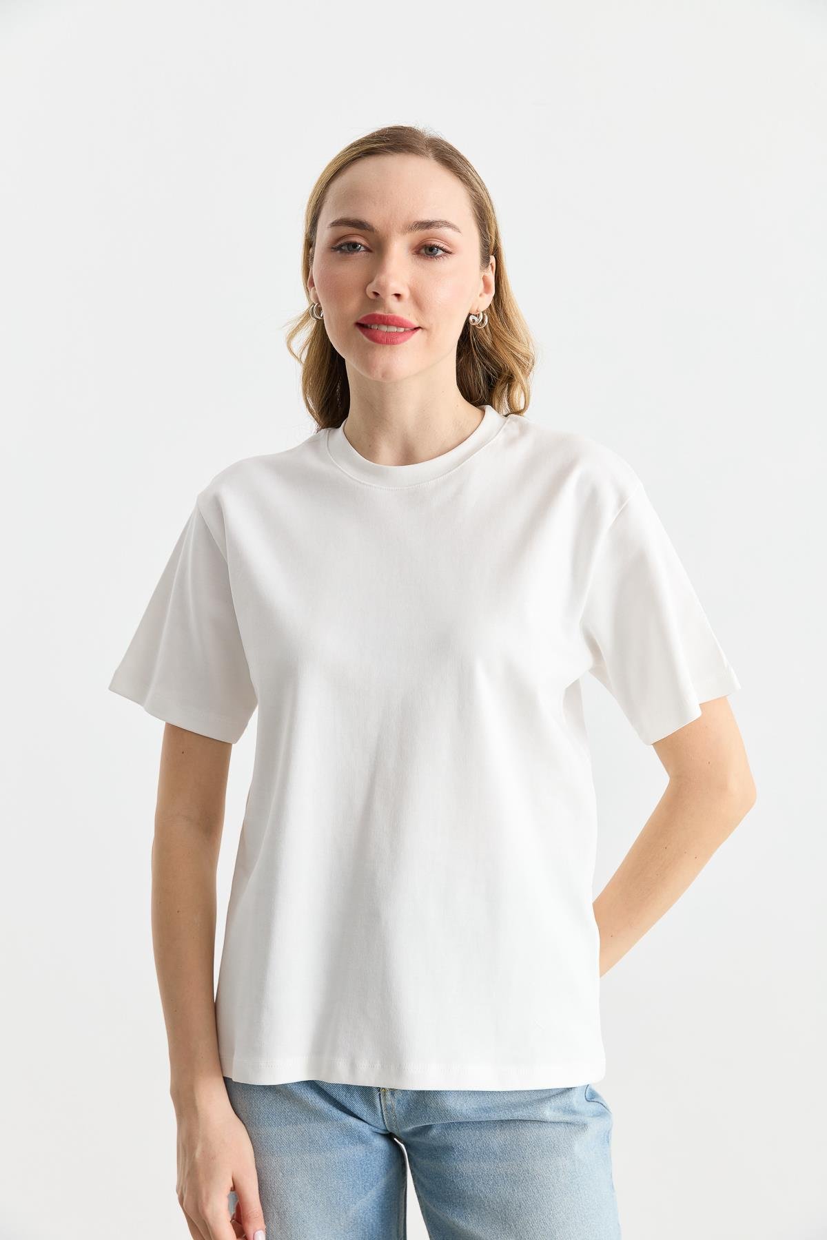 024650 BASIC TSHIRT