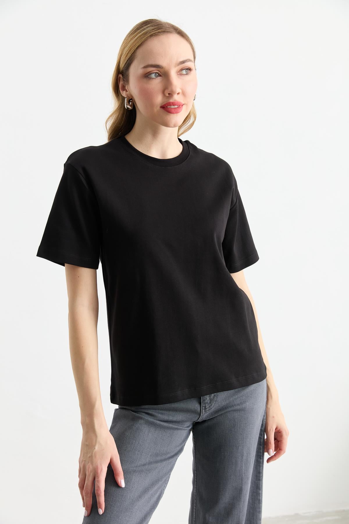 024650 BASIC TSHIRT
