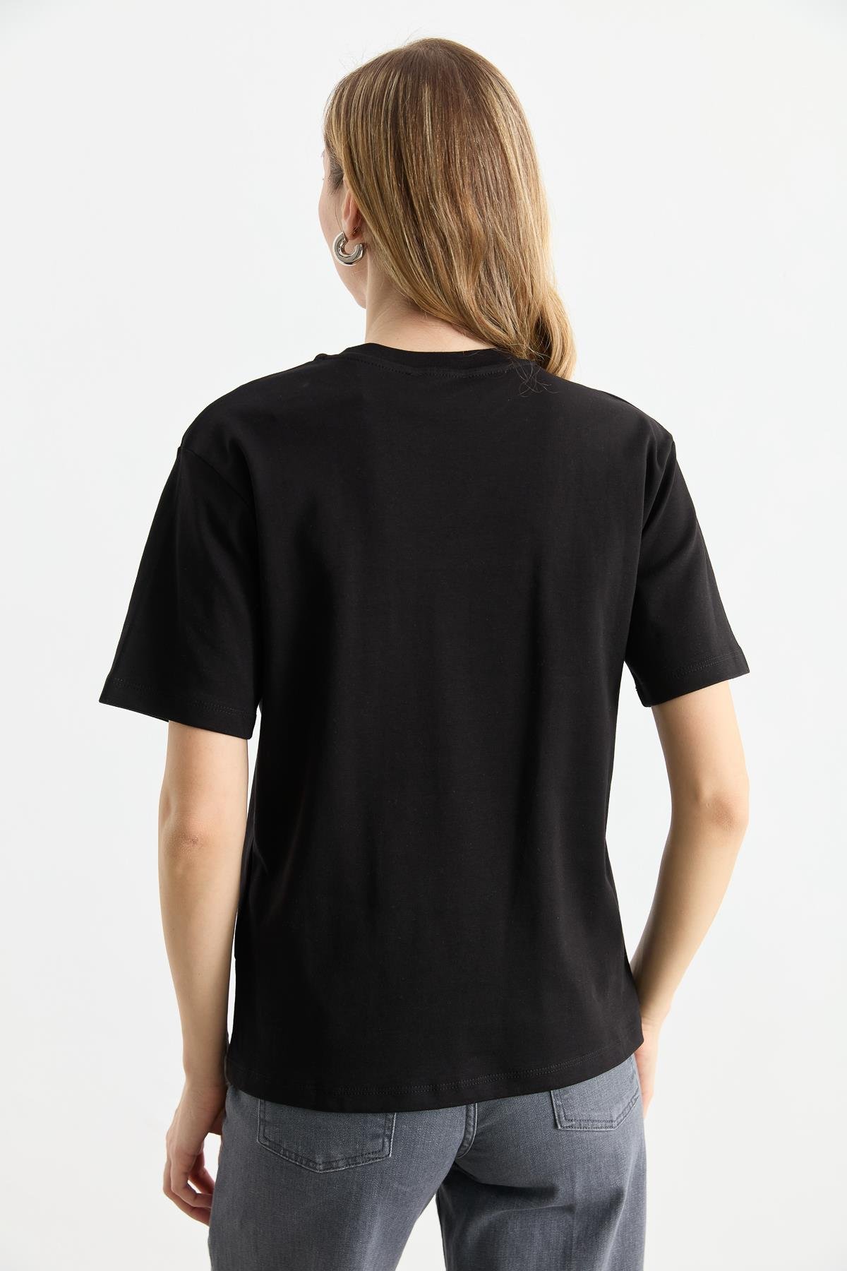 024650 BASIC TSHIRT