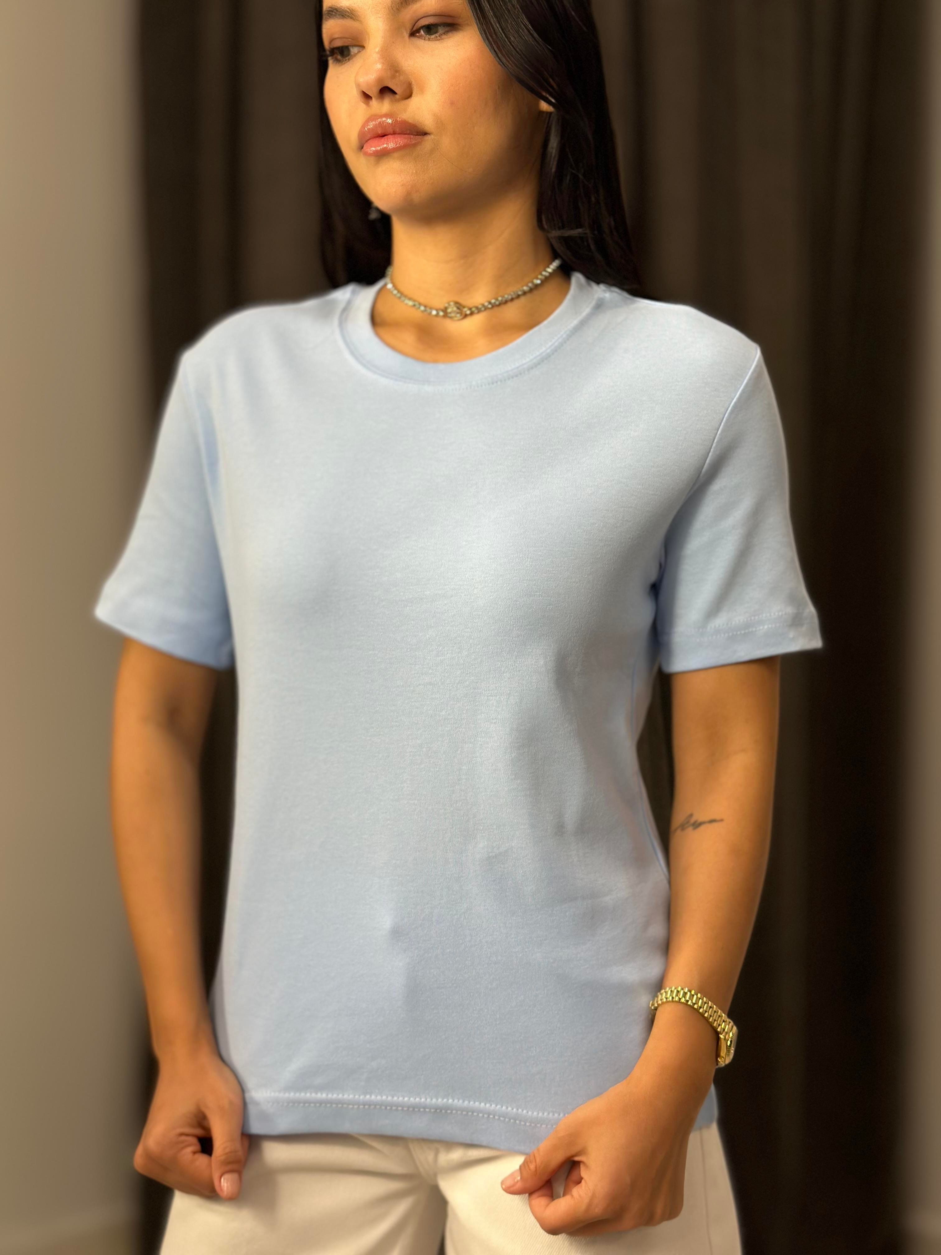 122526 BASIC TSHIRT