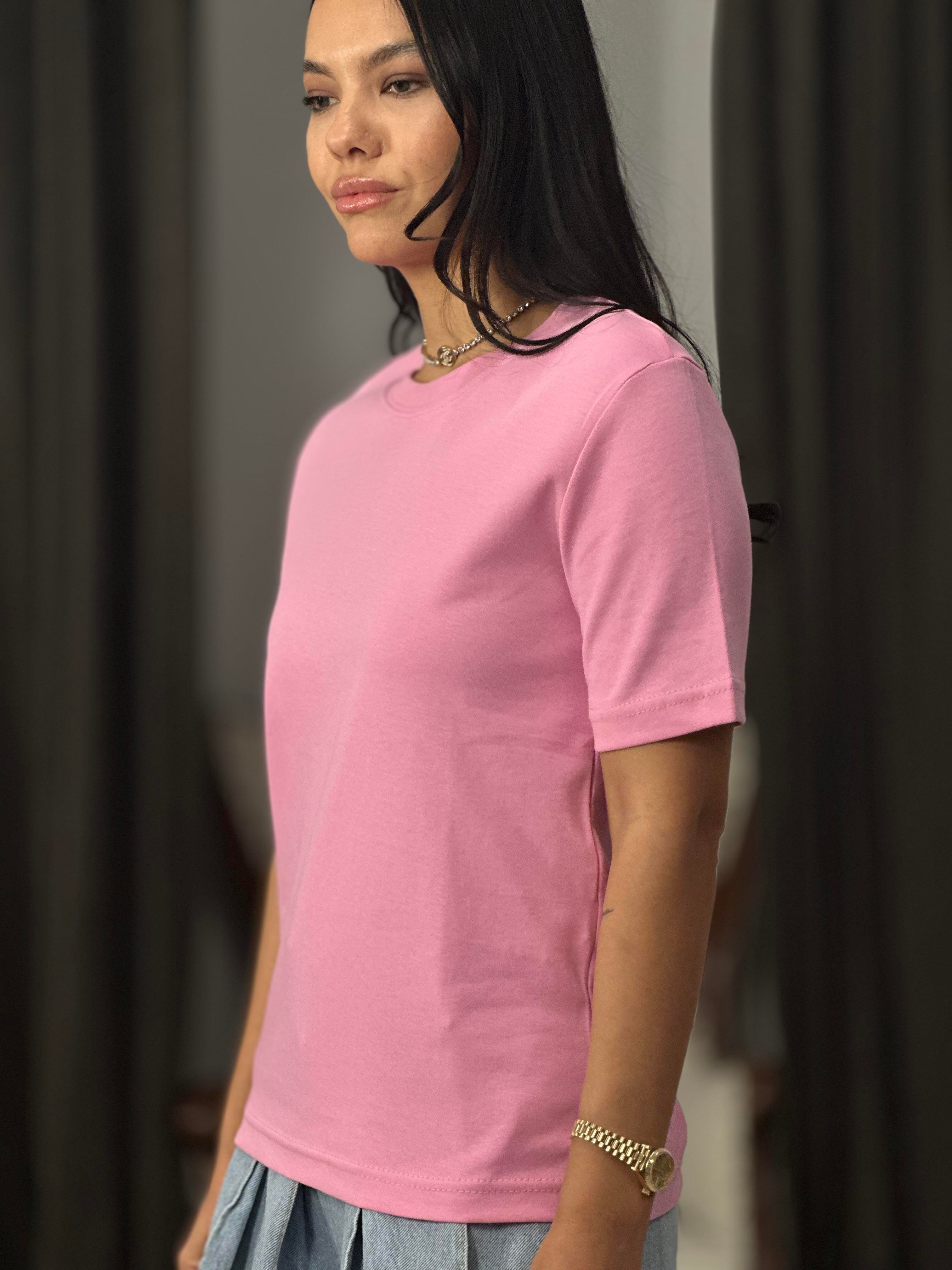 122526 BASIC TSHIRT