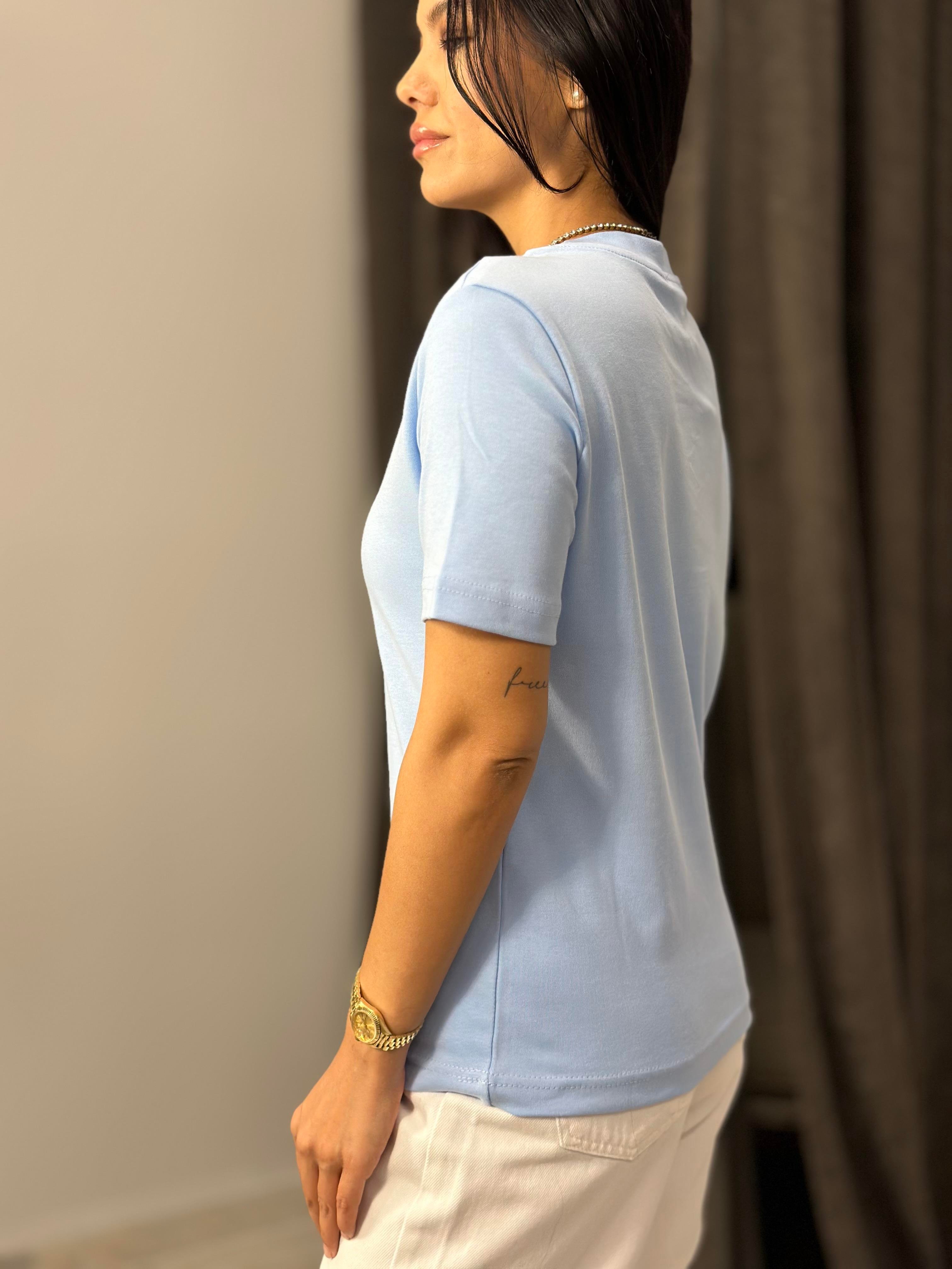 122526 BASIC TSHIRT