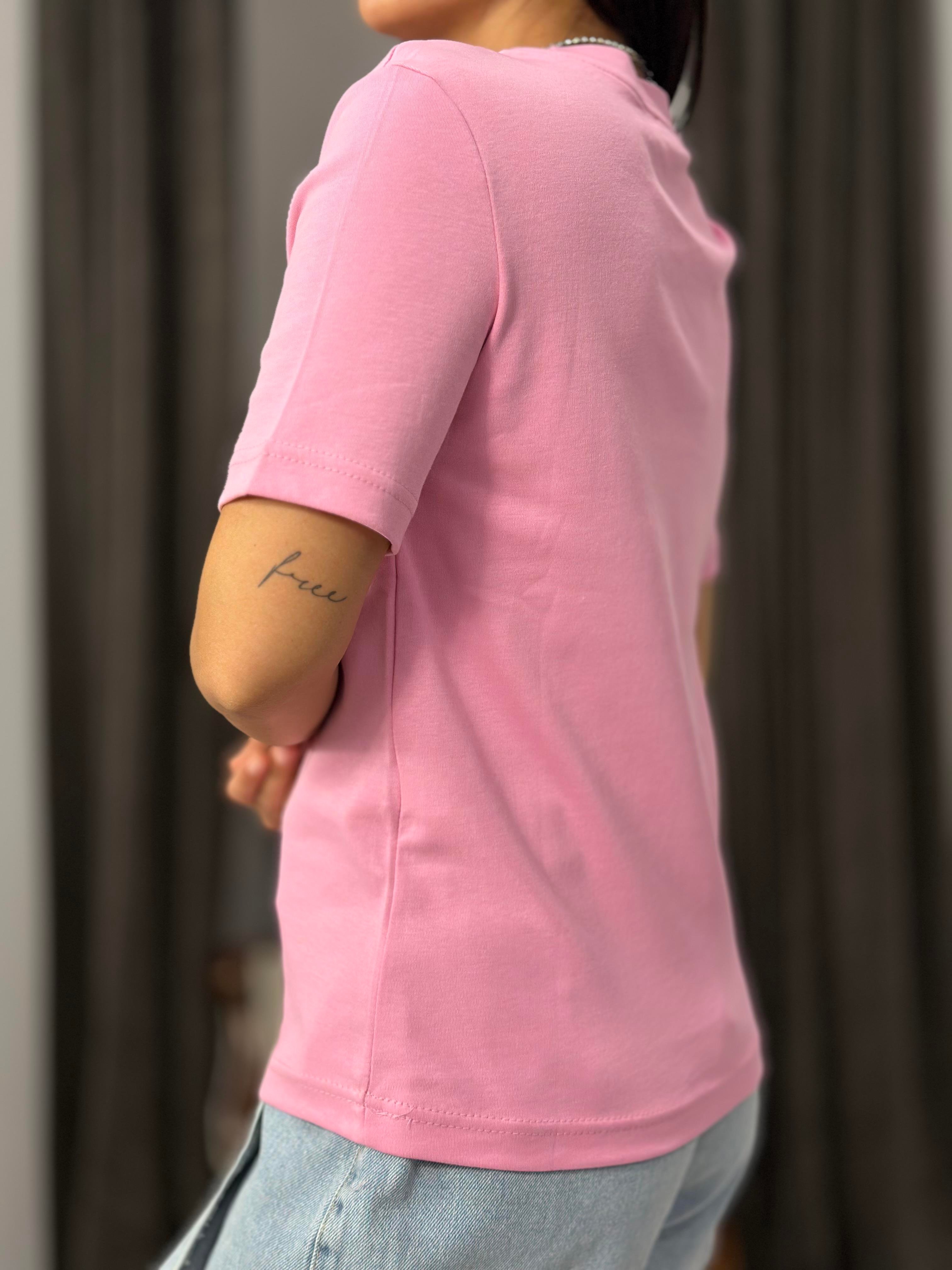 122526 BASIC TSHIRT