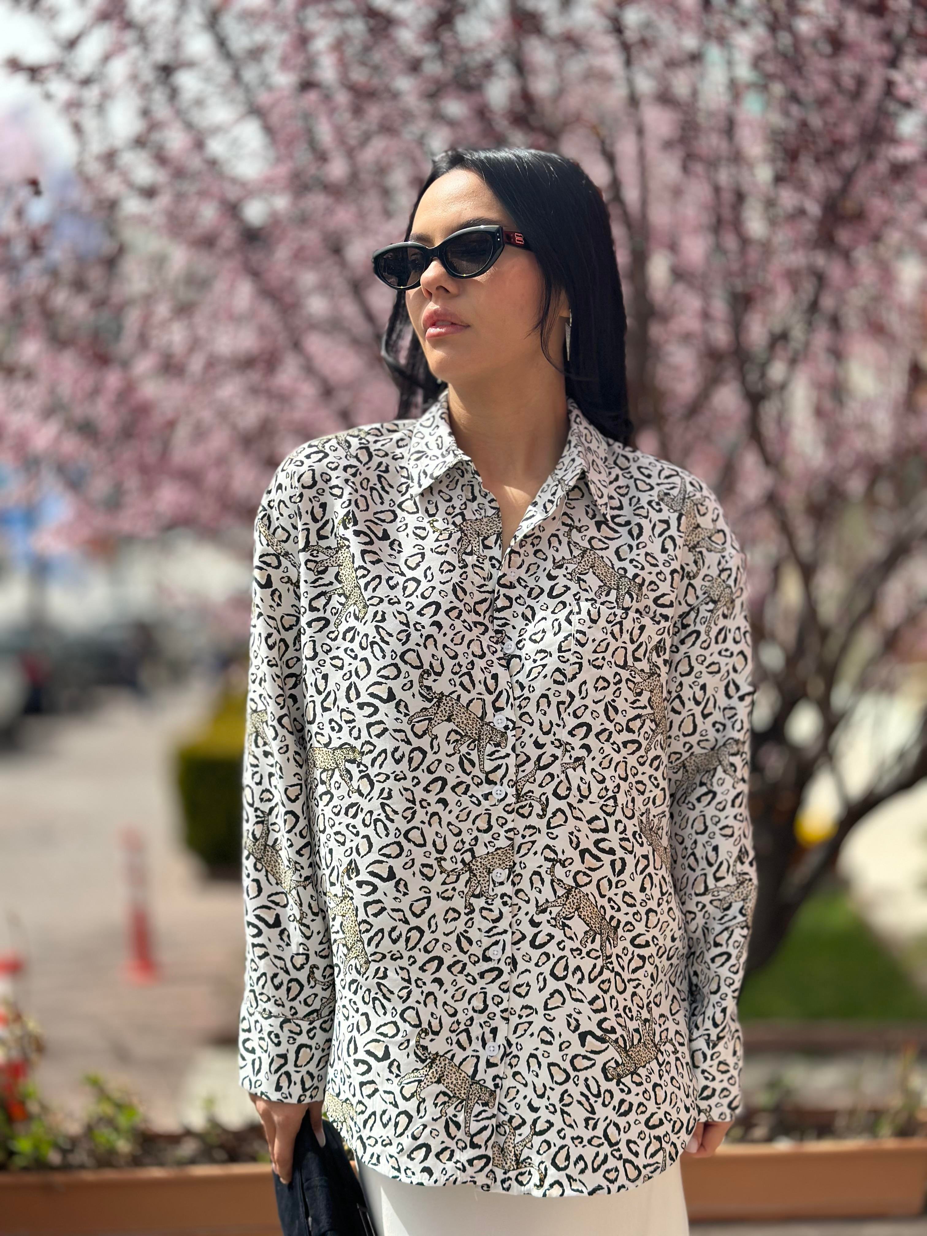 16210 KAPLAN FIGURLU GOMLEK