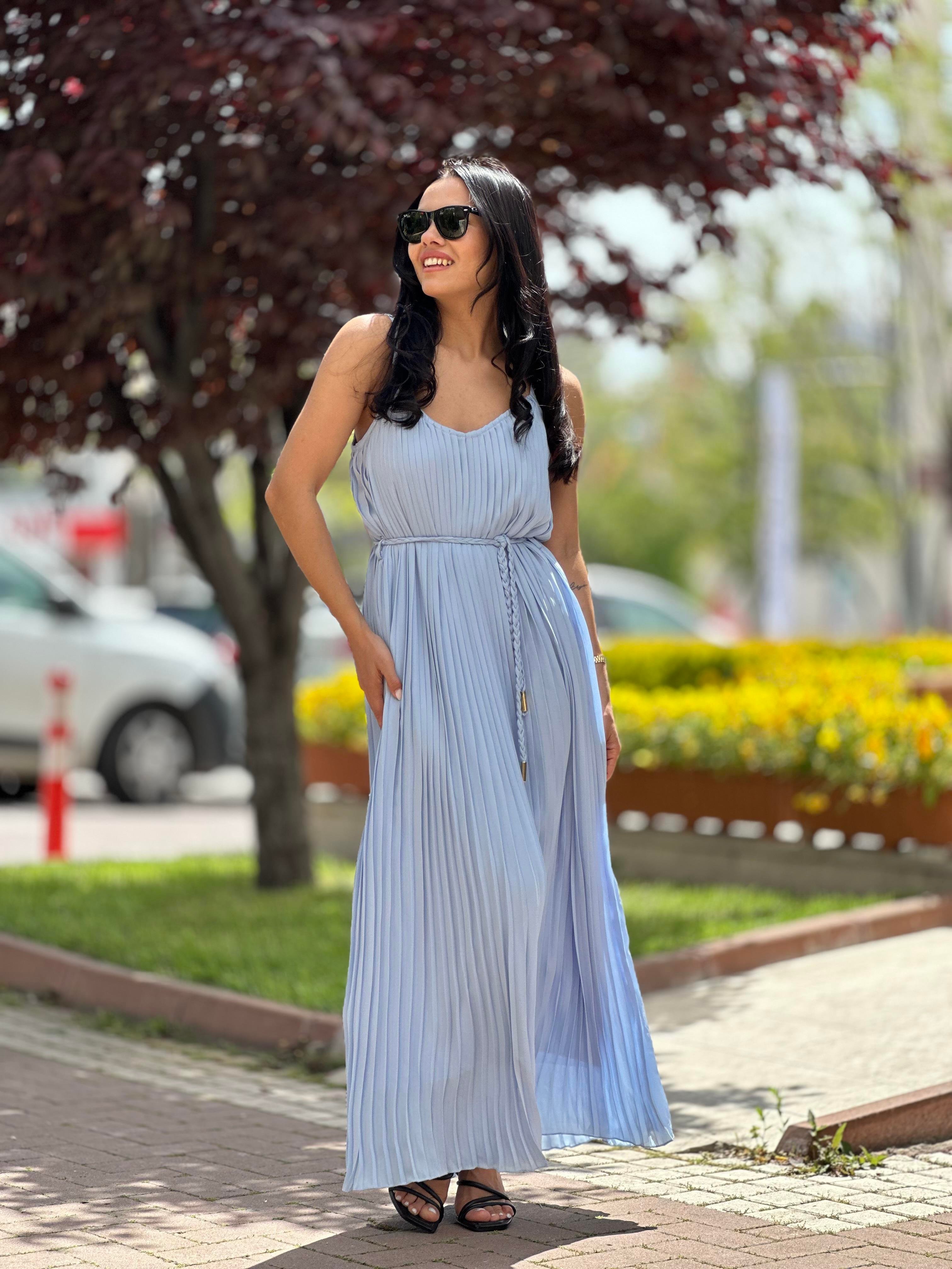 16297 ASKILI PLISELI ELBISE