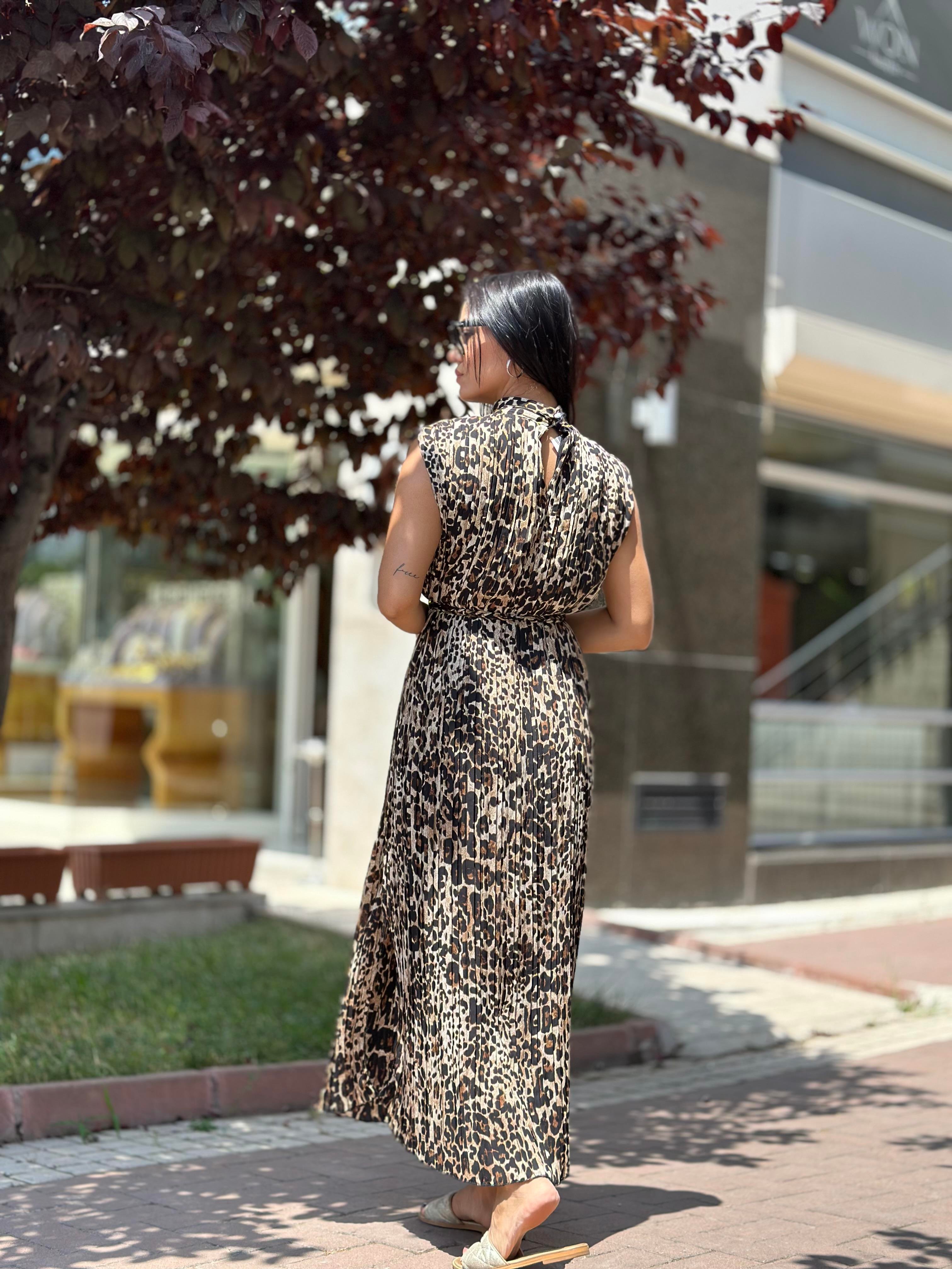 16441 LEOPAR DESEN PLISELI ELBISE