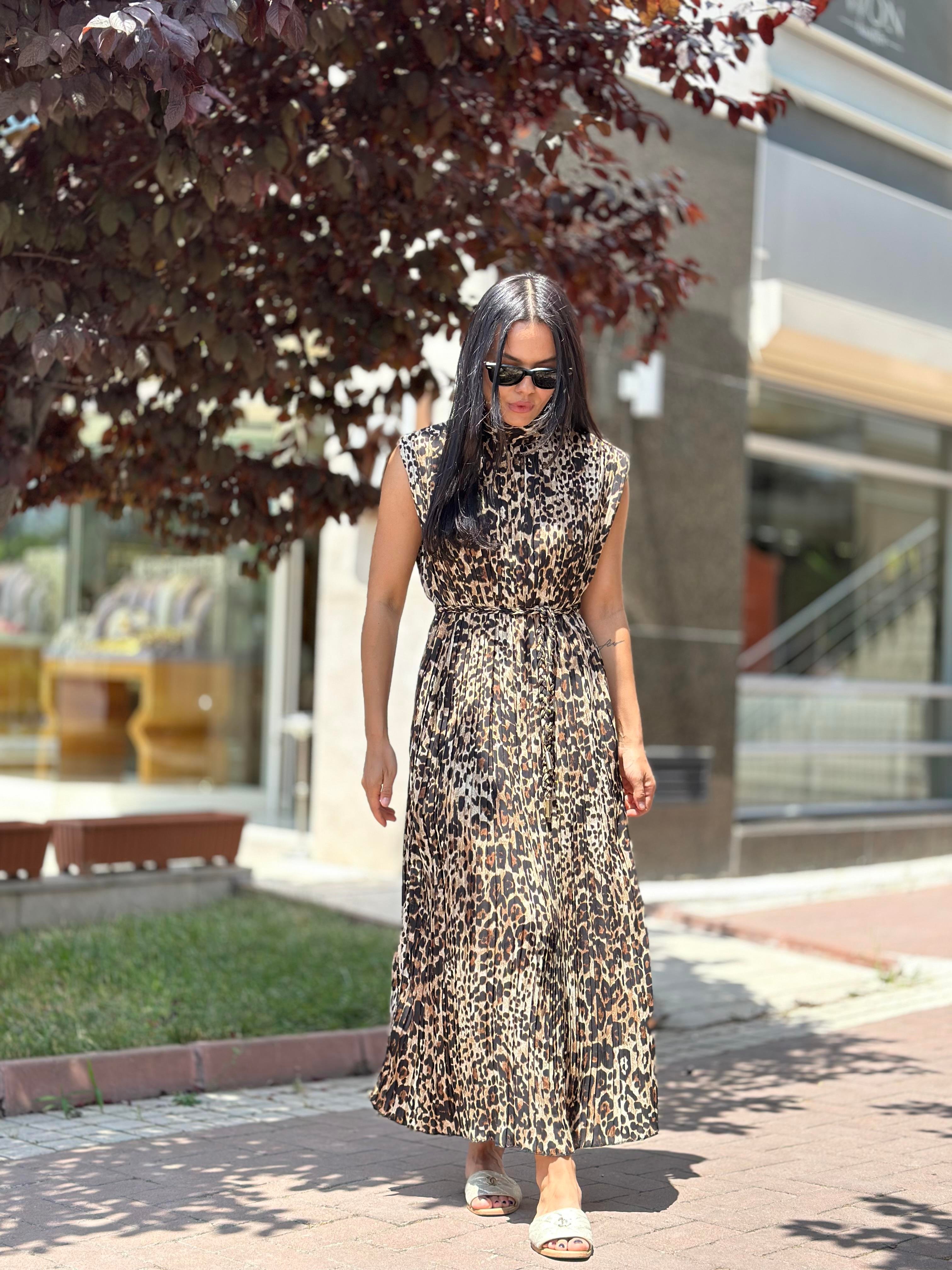 16441 LEOPAR DESEN PLISELI ELBISE