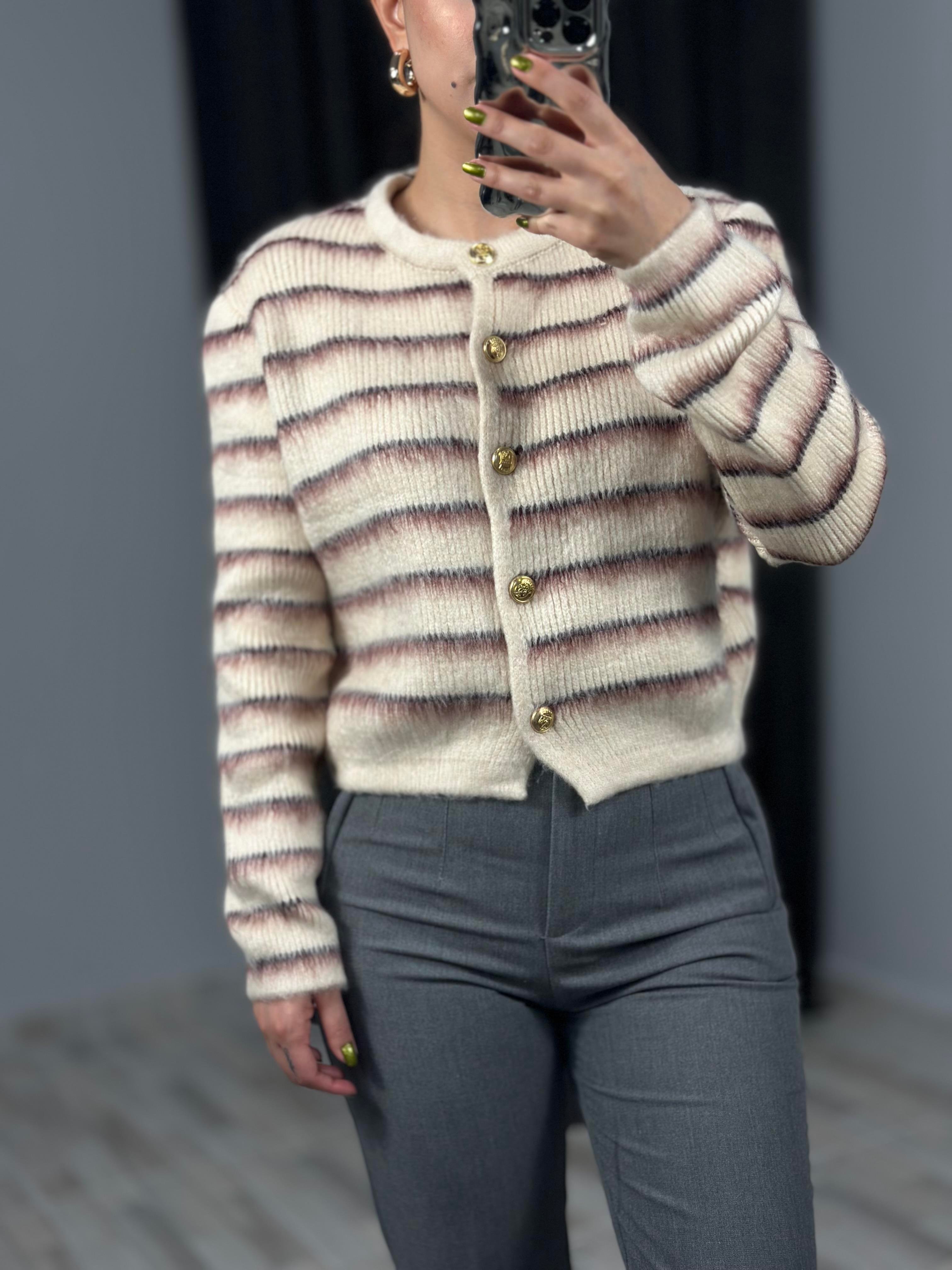 231096 CIZGILI HIRKA