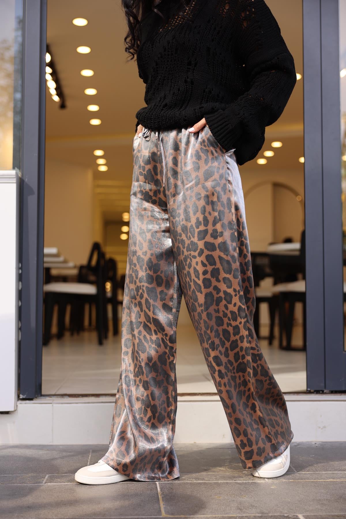 2315196 LEOPAR DESEN PARLAK PANTOLON